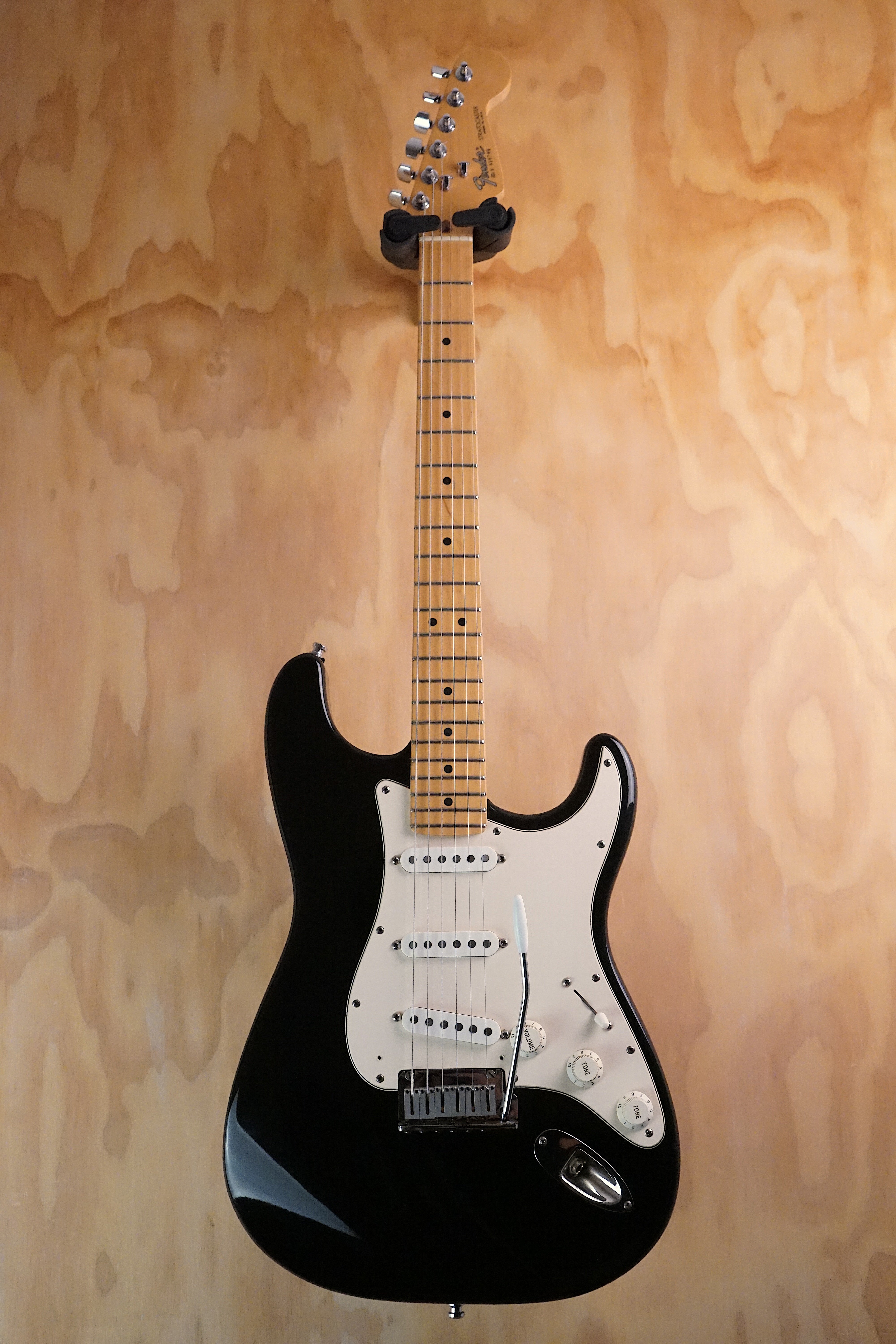 1989 Fender American Standard Stratocaster Black Maple, (Used, Comm) - Fair Deal Music