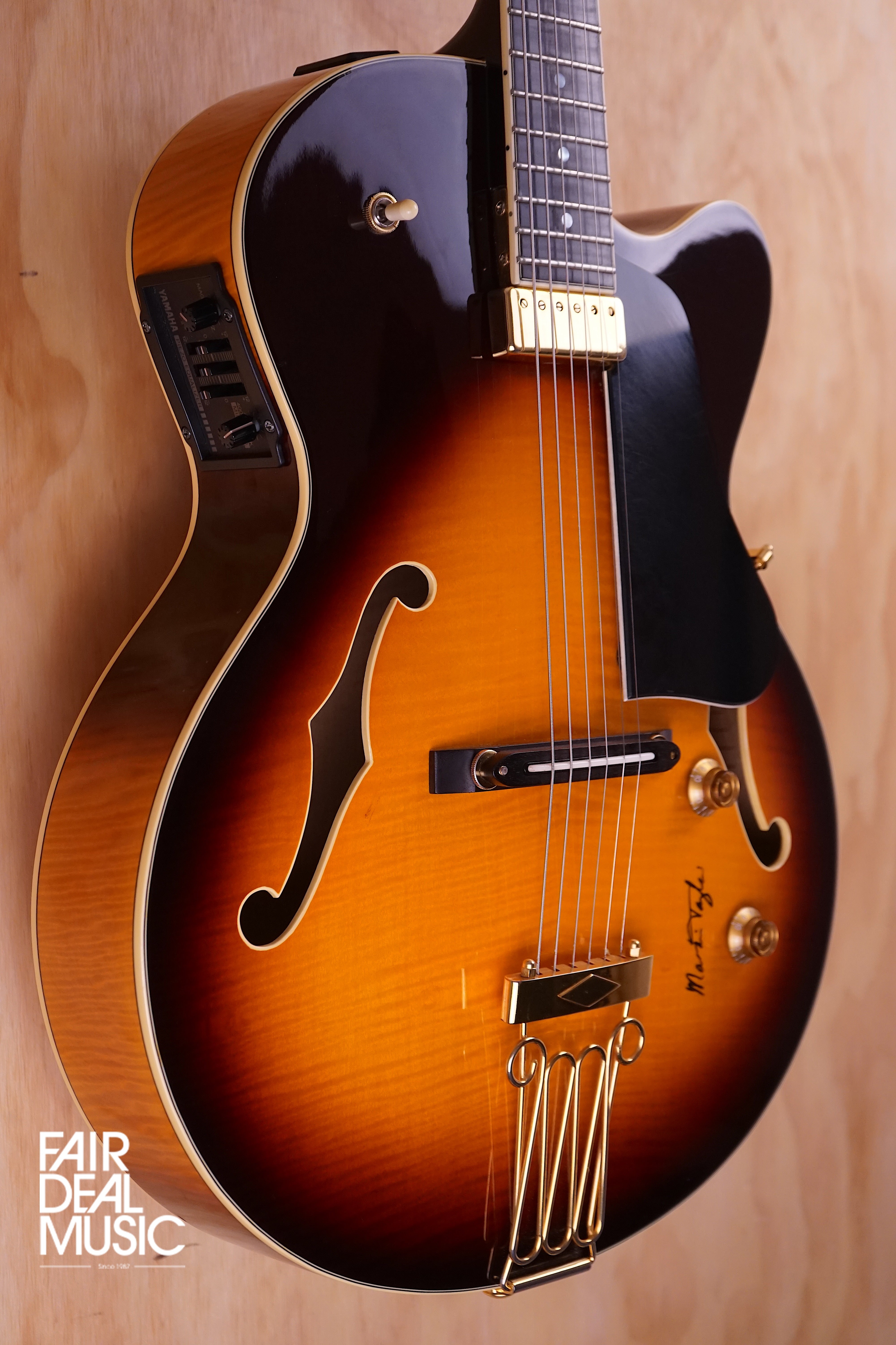 Yamaha AEX1500 Signed by Martin Taylor, (Used) - Fair Deal Music