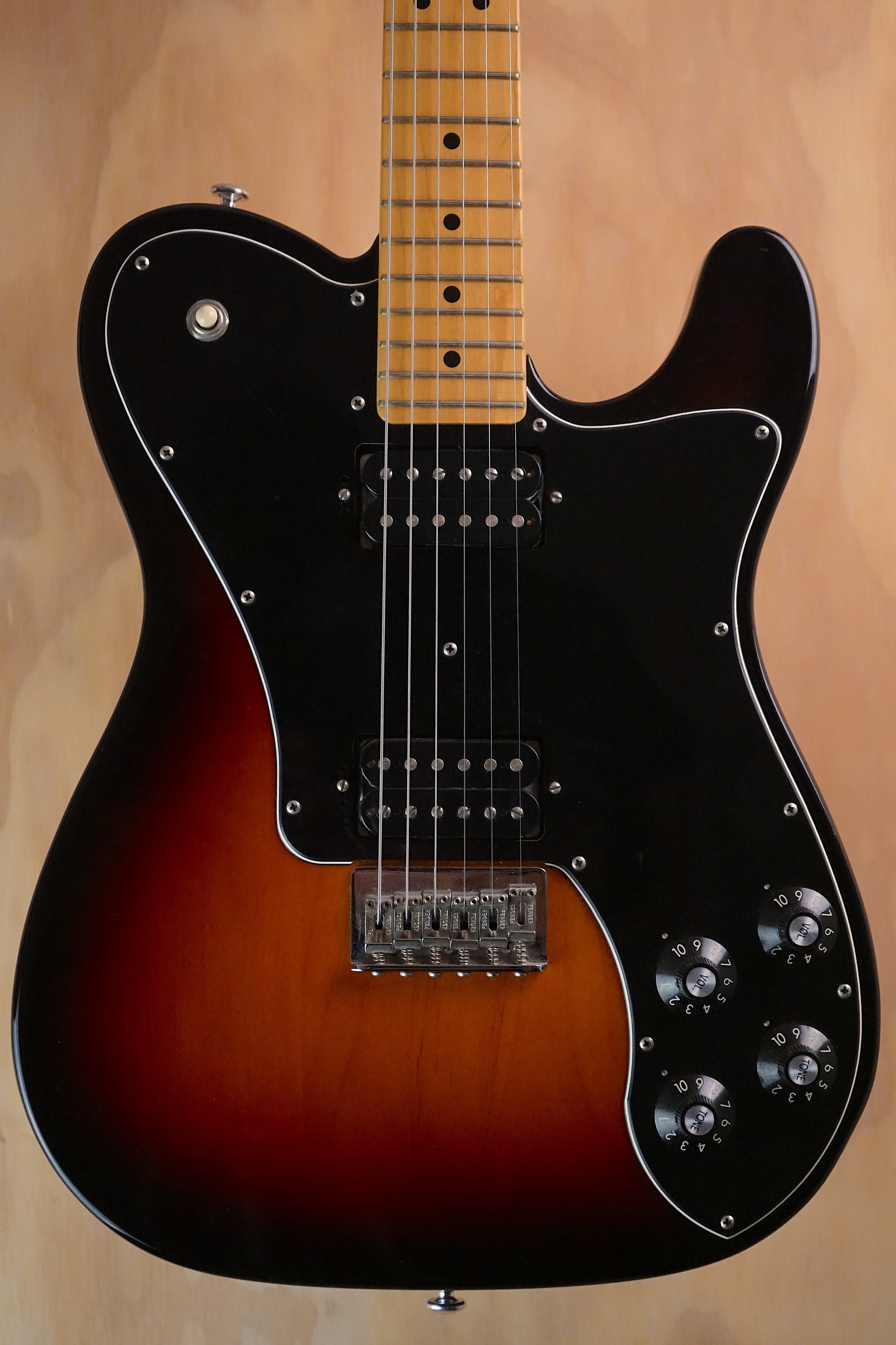 2017 Fender American Professional Telecaster Deluxe ShawBucker 3-Colour Sunburst, (Used, Comm)