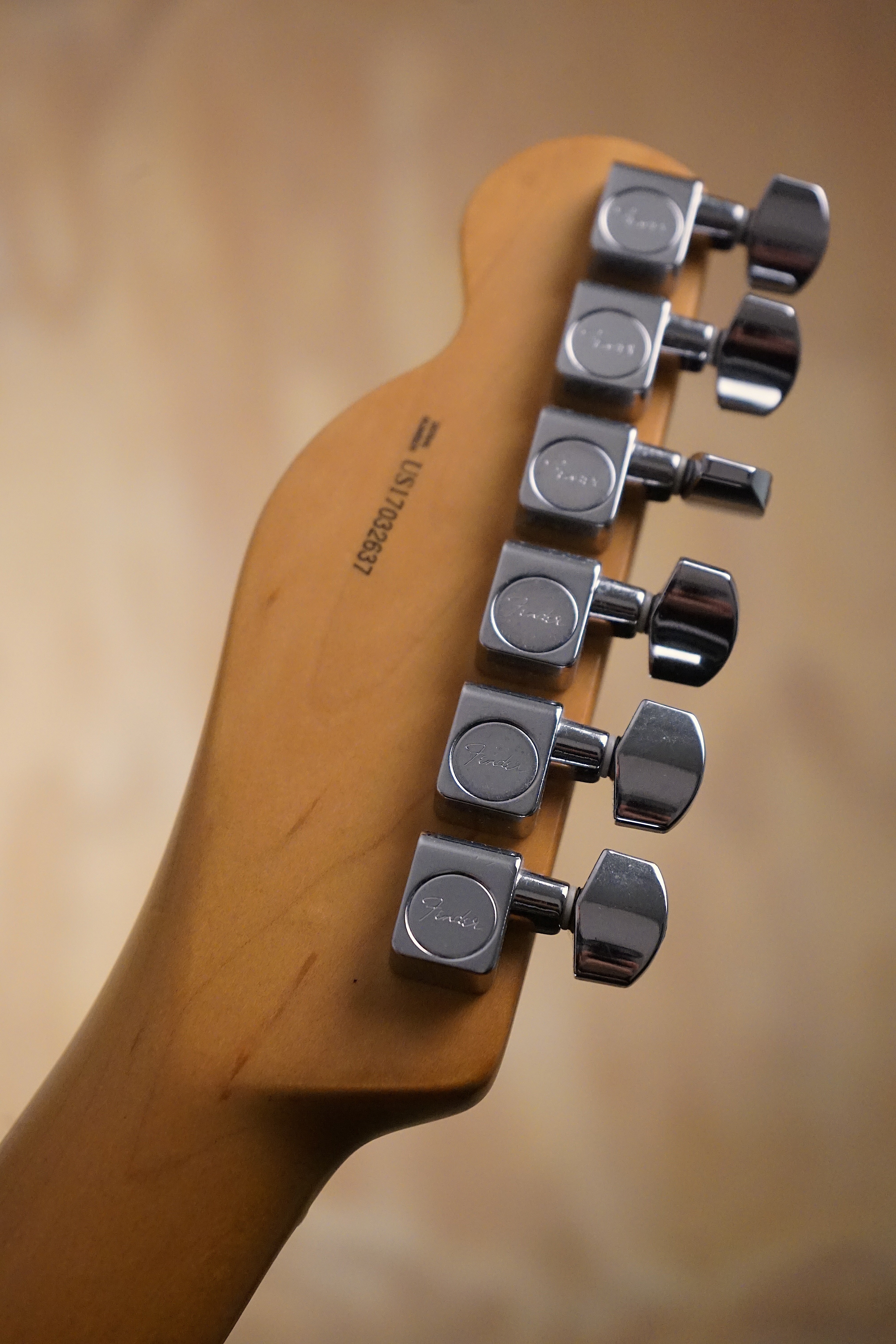 2017 Fender American Professional Telecaster Deluxe ShawBucker 3-Colour Sunburst, (Used, Comm)