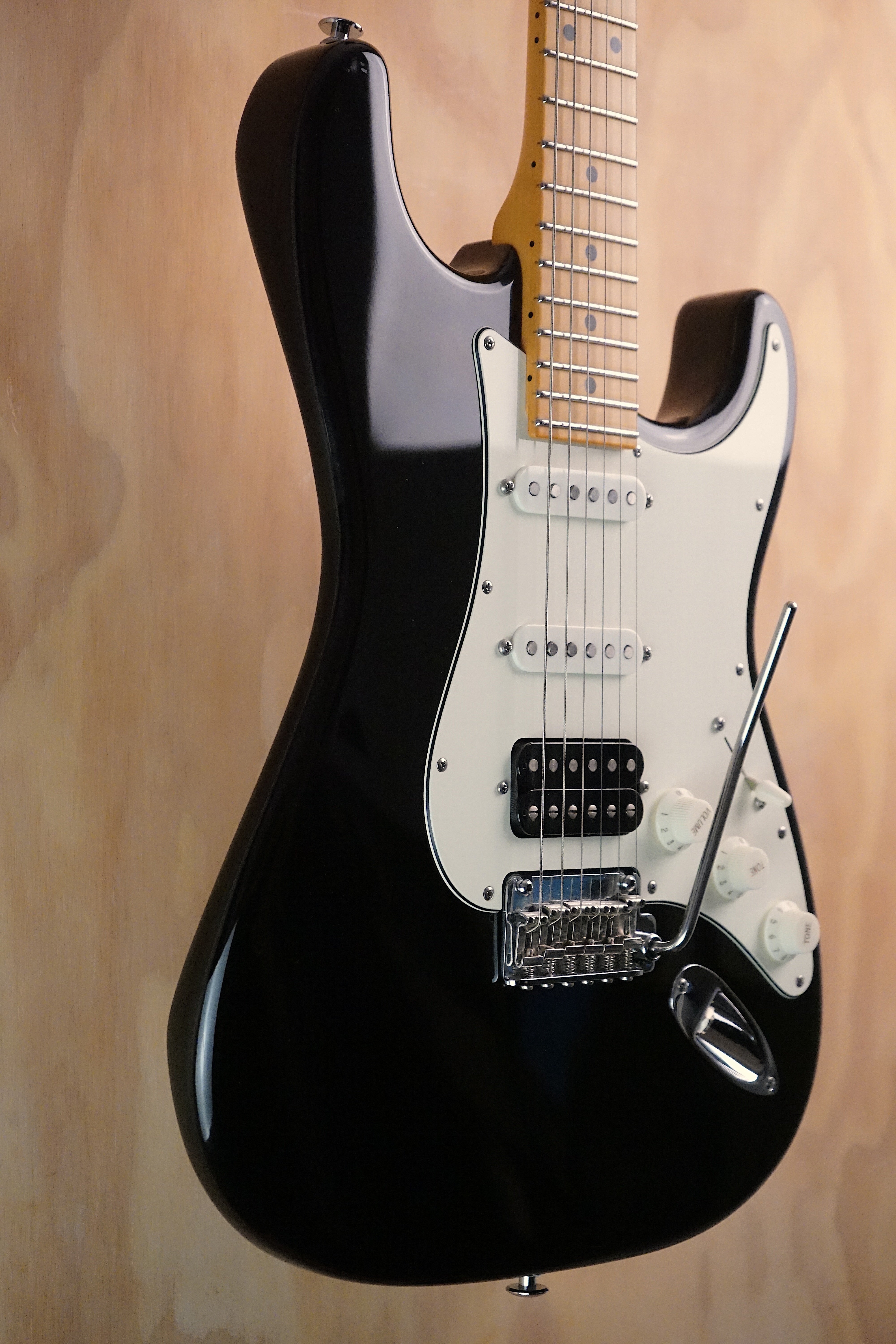Suhr Classic S HSS Maple Black, (Used)