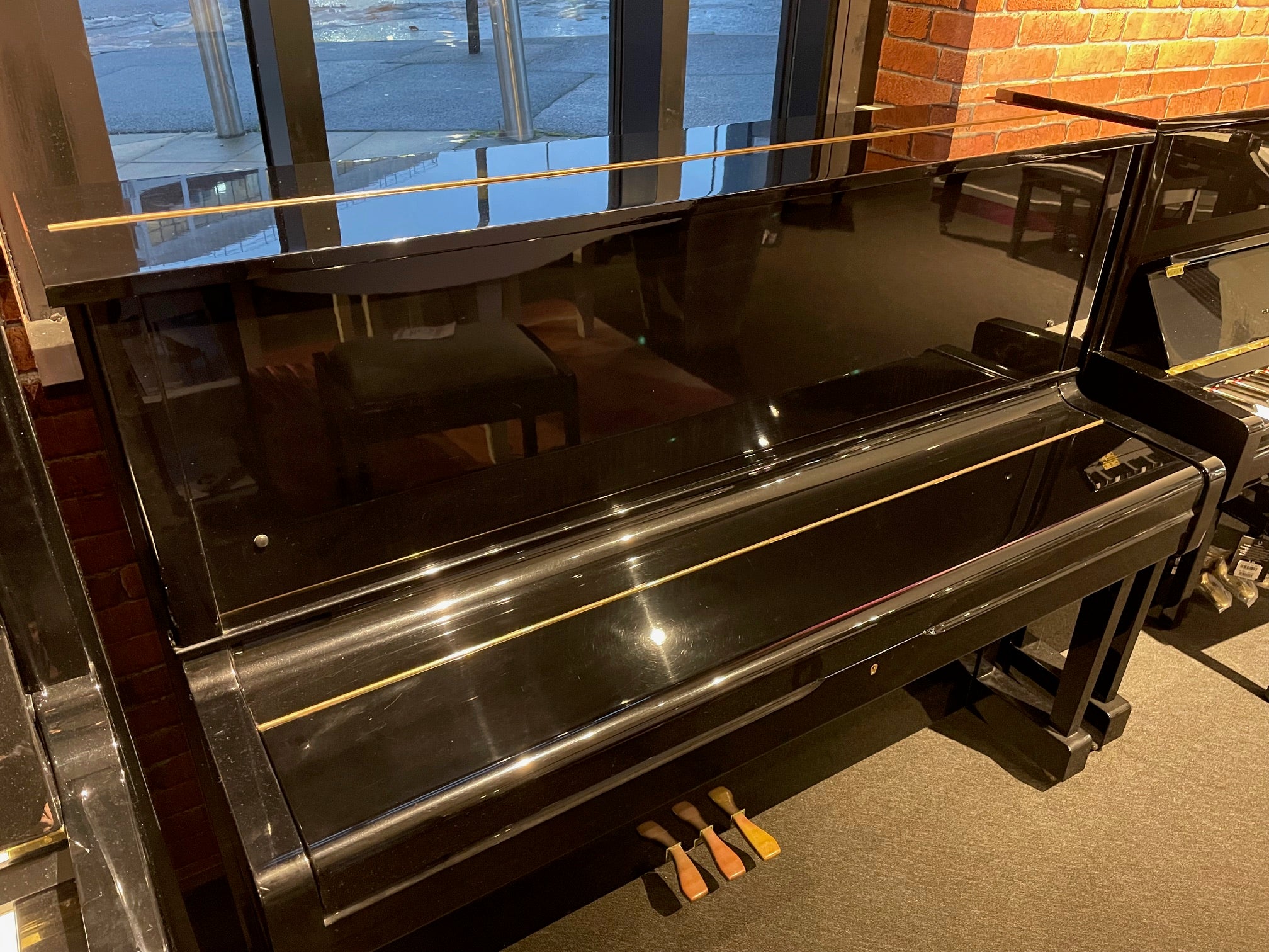 Yamaha U1 1981 Upright Piano Polished Ebony Serial No 3273061 (Used) - Fair Deal Music