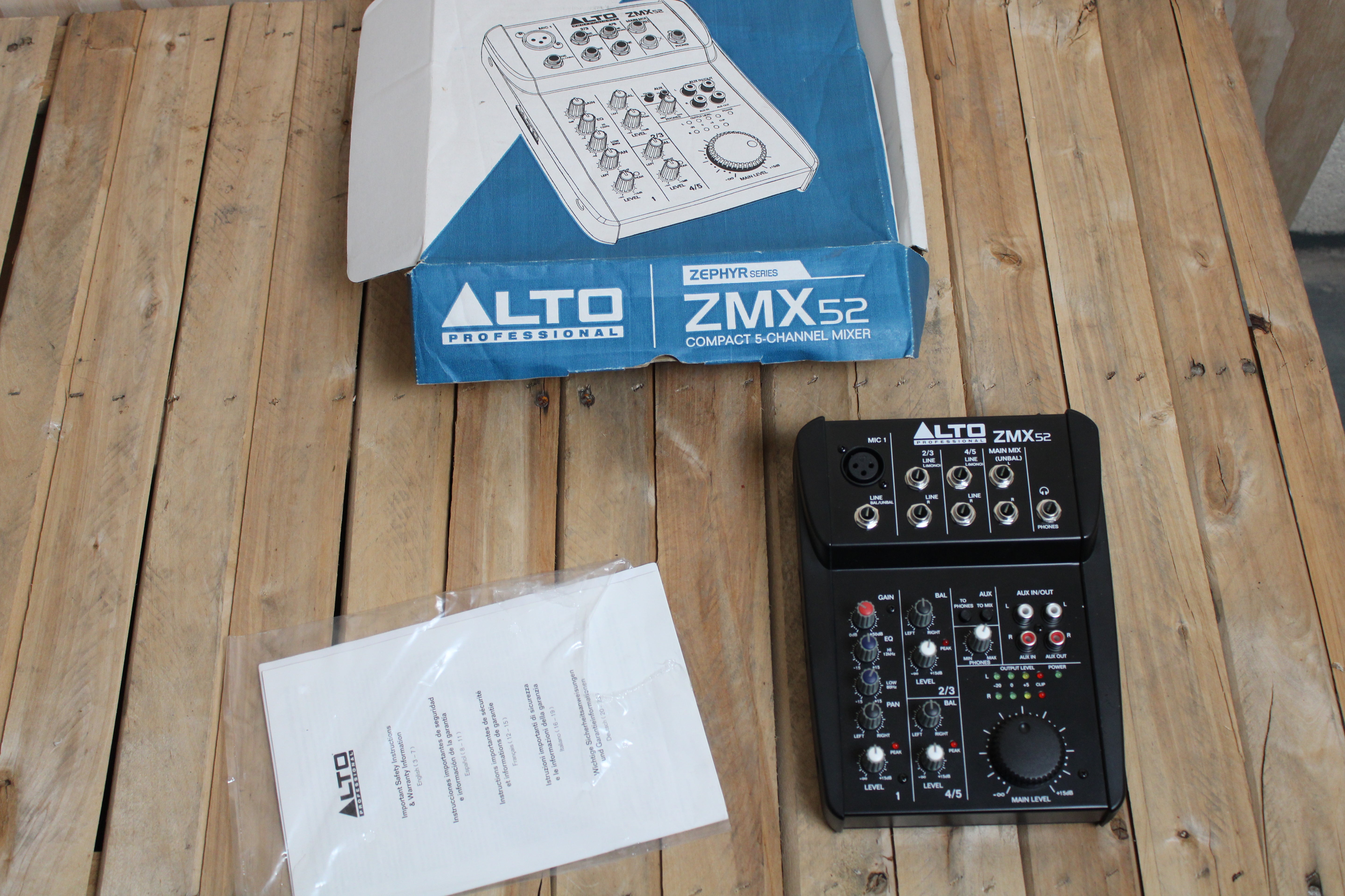 Alto ZMX52 Zephyr Compact Mixer (For spare parts only) - Fair Deal Music