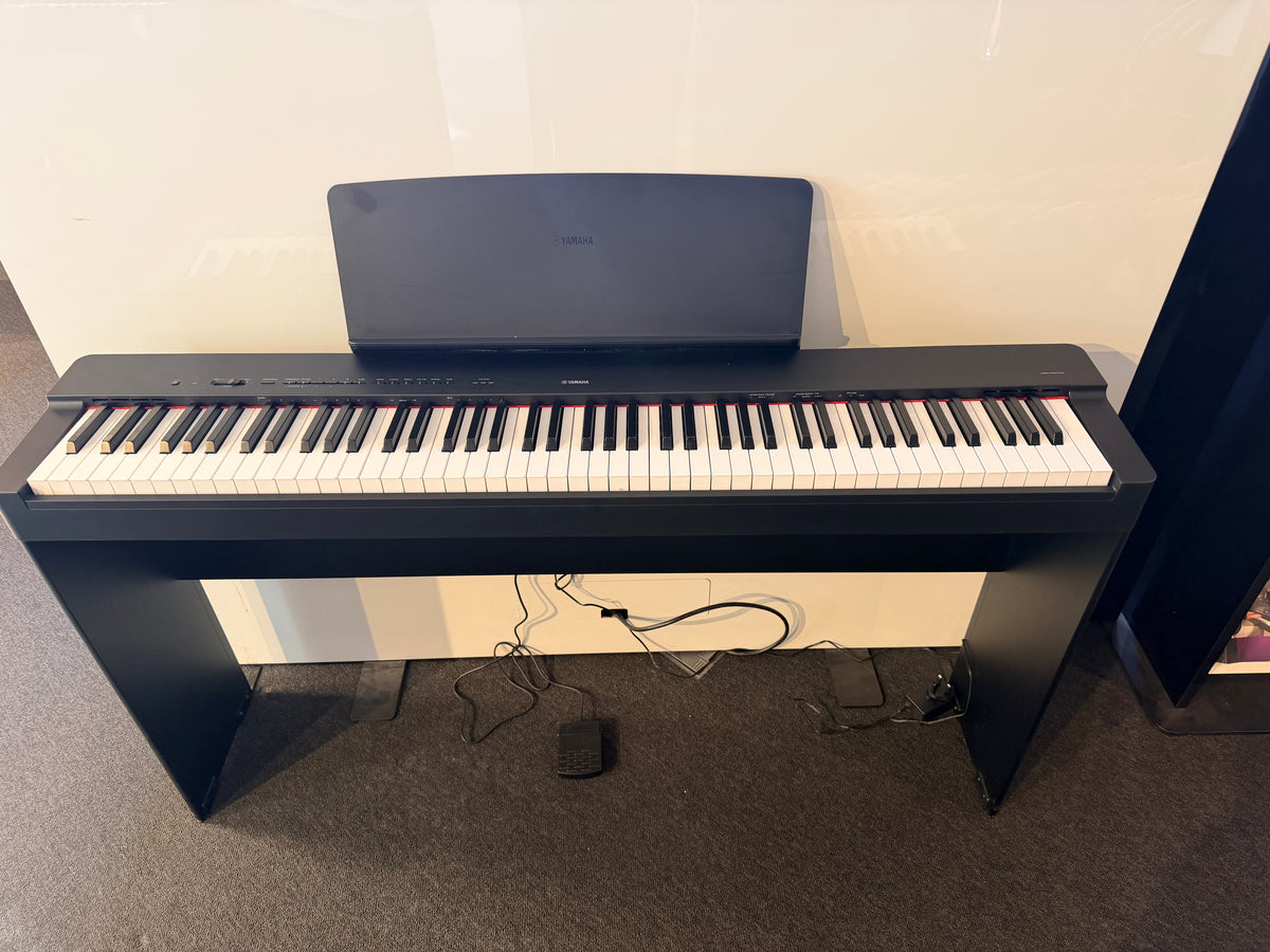 Used Yamaha P-225B with L-200B stand and sustain pedal