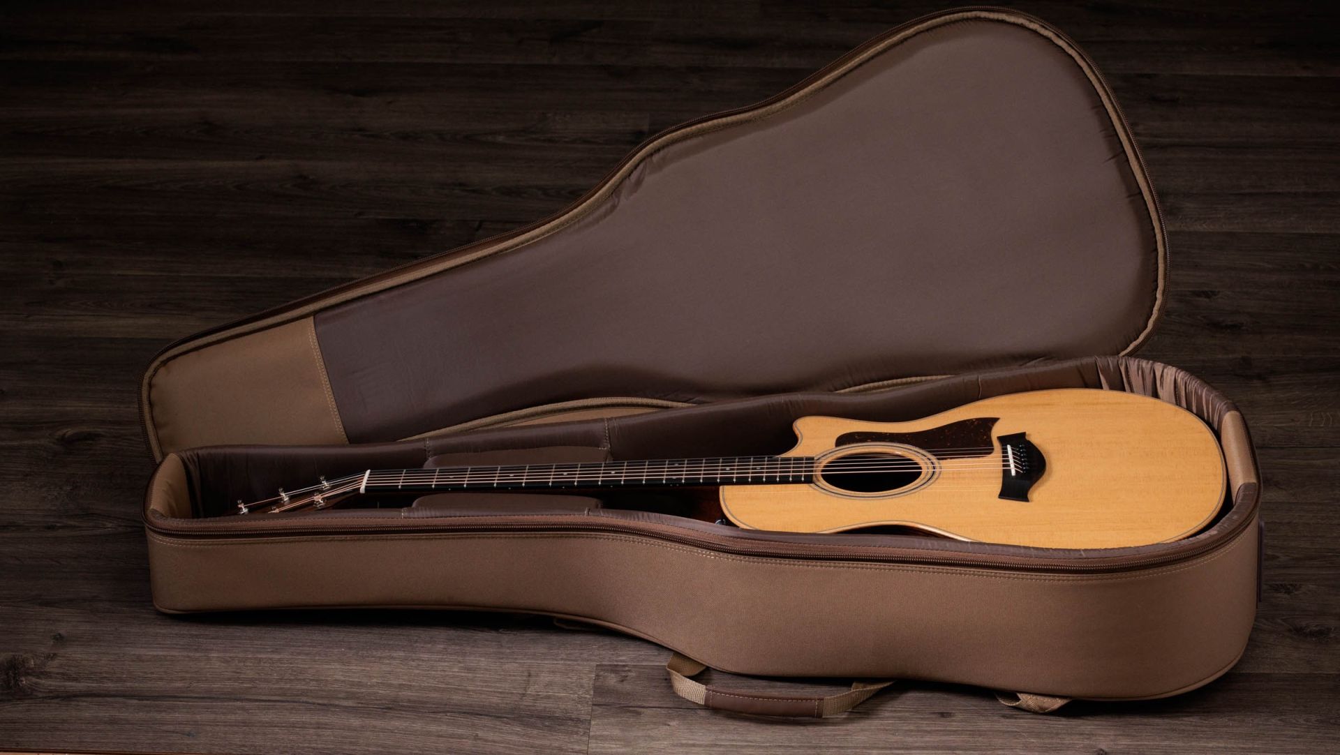 Taylor 414CE Studio natural Electro Acoustic Guitar, Grand Auditorium - Fair Deal Music