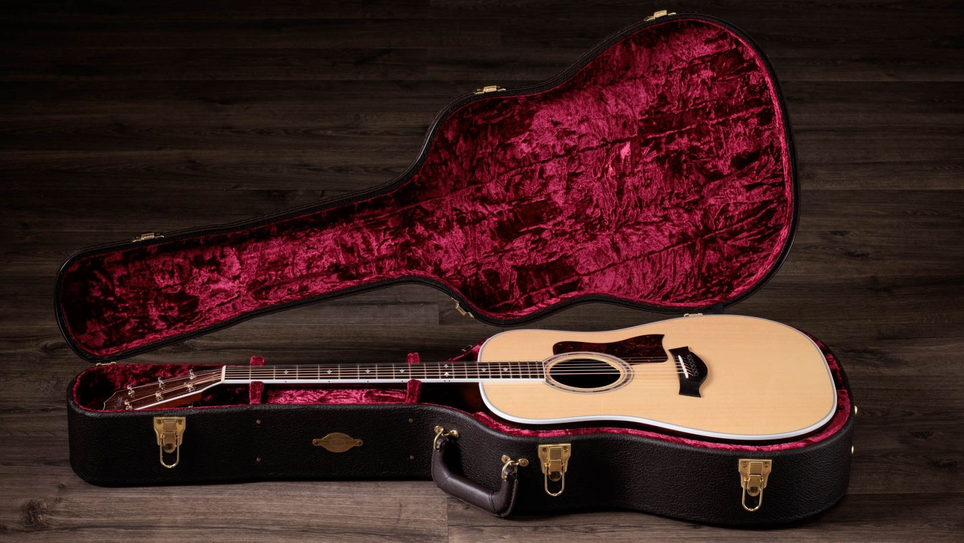 Taylor 810e Indian Rosewood/ Sitka Legacy Electro Acoustic Guitar, Dreadnought - Fair Deal Music