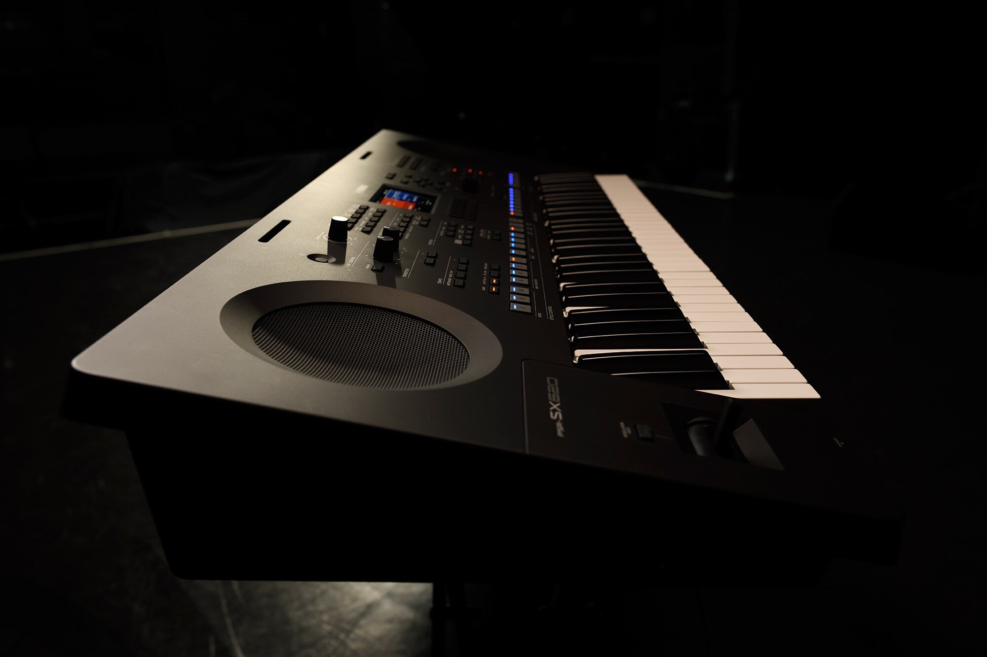 Yamaha PSR-SX620 Arranger Workstation Keyboard