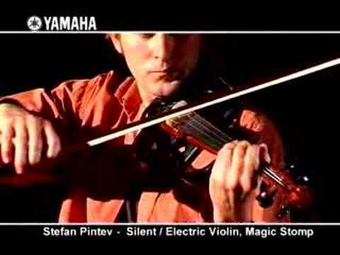 Load video: Yamaha V5-SC Braviol Violin Outfit with Case & Bow - Fair Deal Music