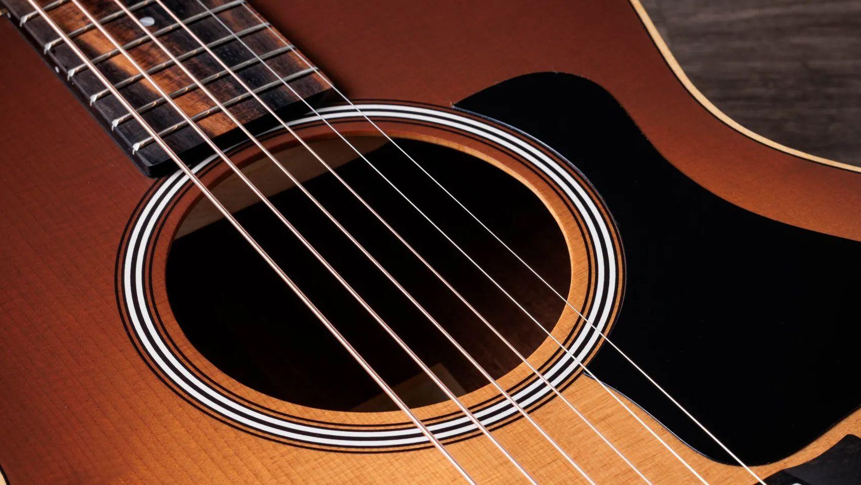 Taylor GS Mini-e, Sapele Special Edition Electro Acoustic Guitar, Honey Sunburst Top - Fair Deal Music