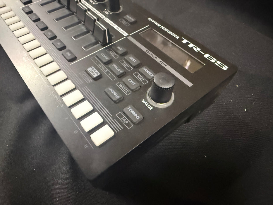 Roland TR-6S Rhythm Performer (Used)