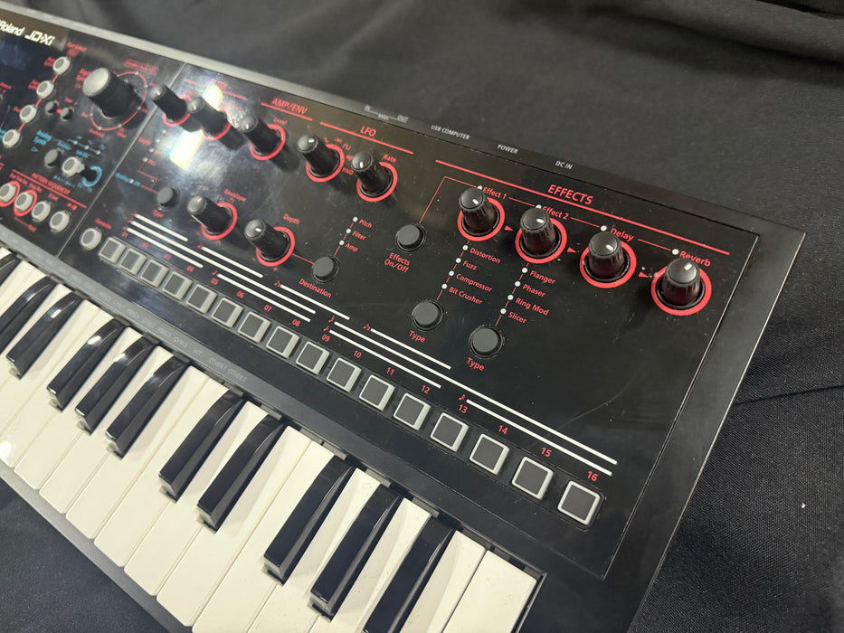 Roland JD-Xi Interactive Analog/Digital Crossover Synthesizer (Used)
