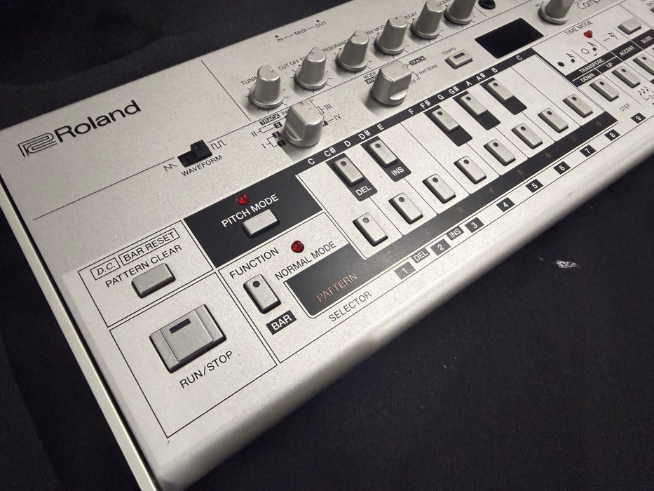 Roland TB-03 Bass Line (Used) a5j4937 - Fair Deal Music