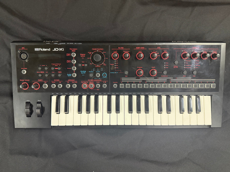 Roland JD-Xi Interactive Analog/Digital Crossover Synthesizer (Used)