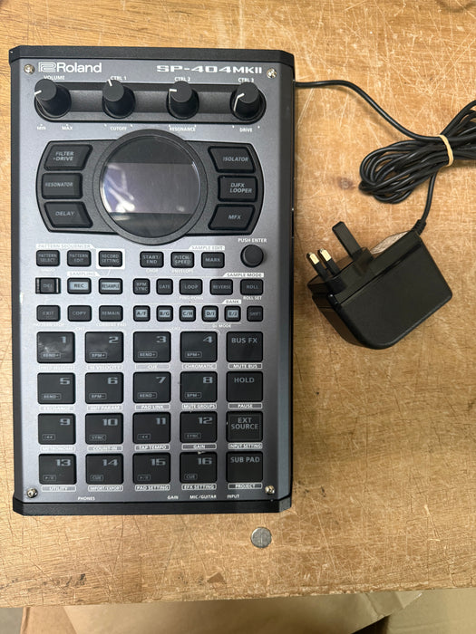 Roland SP-404MKII Creative Sampler (Used) B1P4557