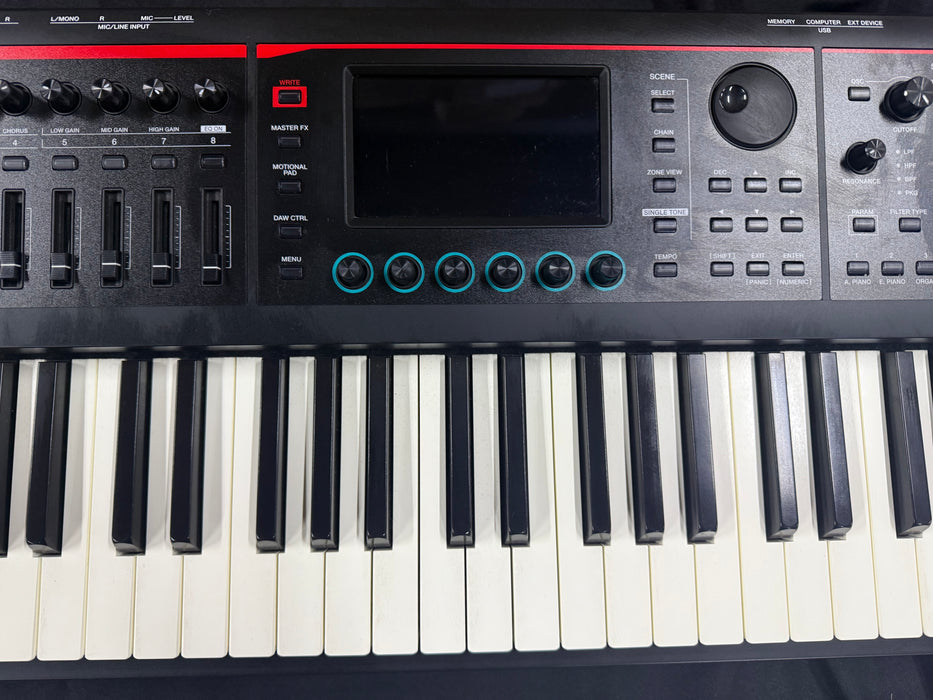 Roland FANTOM-08 Synthesizer Keyboard Workstation (88 keys), Used Z1N0773 - Fair Deal Music