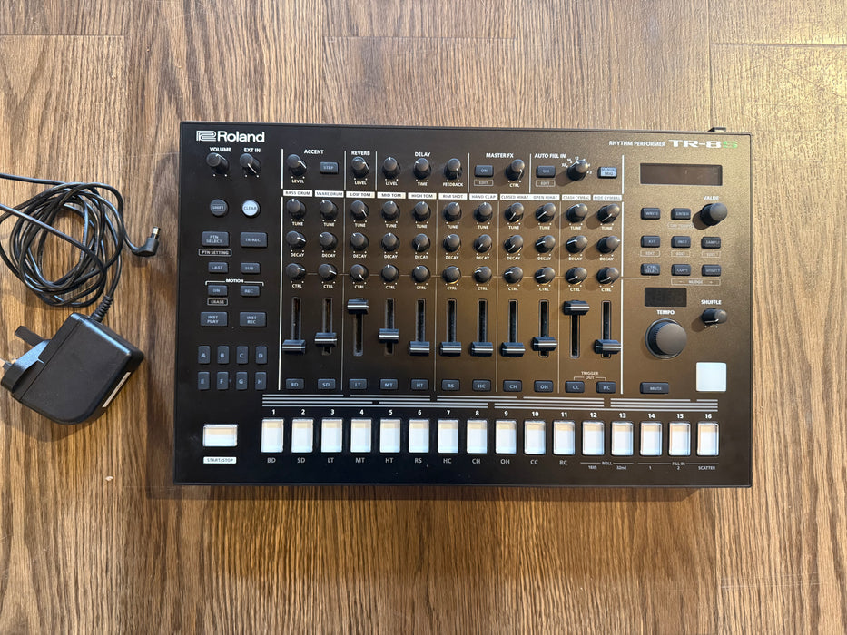Roland TR-8S Rhythm Performer (Used) A2K5404