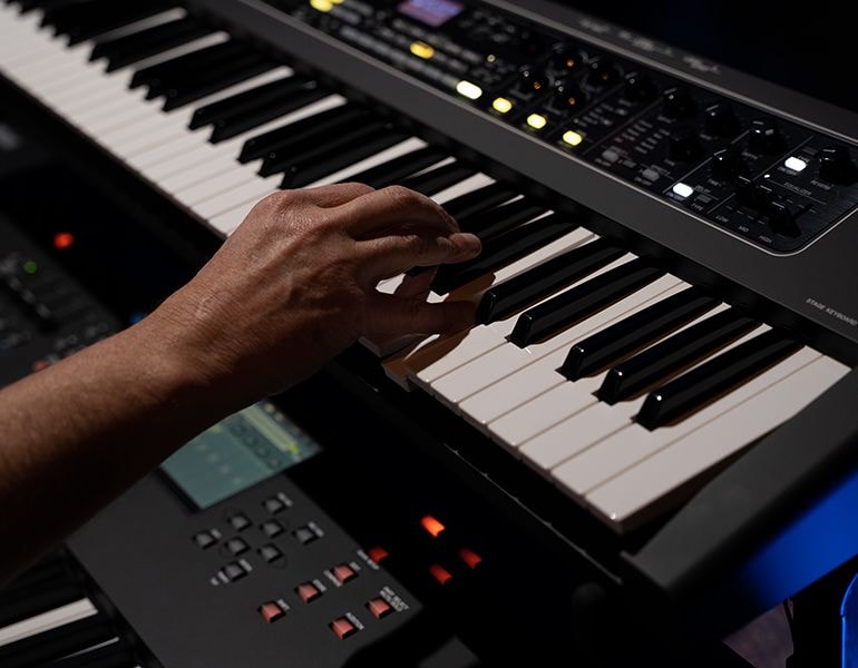 Yamaha CK61 Stage Keyboard (Opened Box) - Fair Deal Music