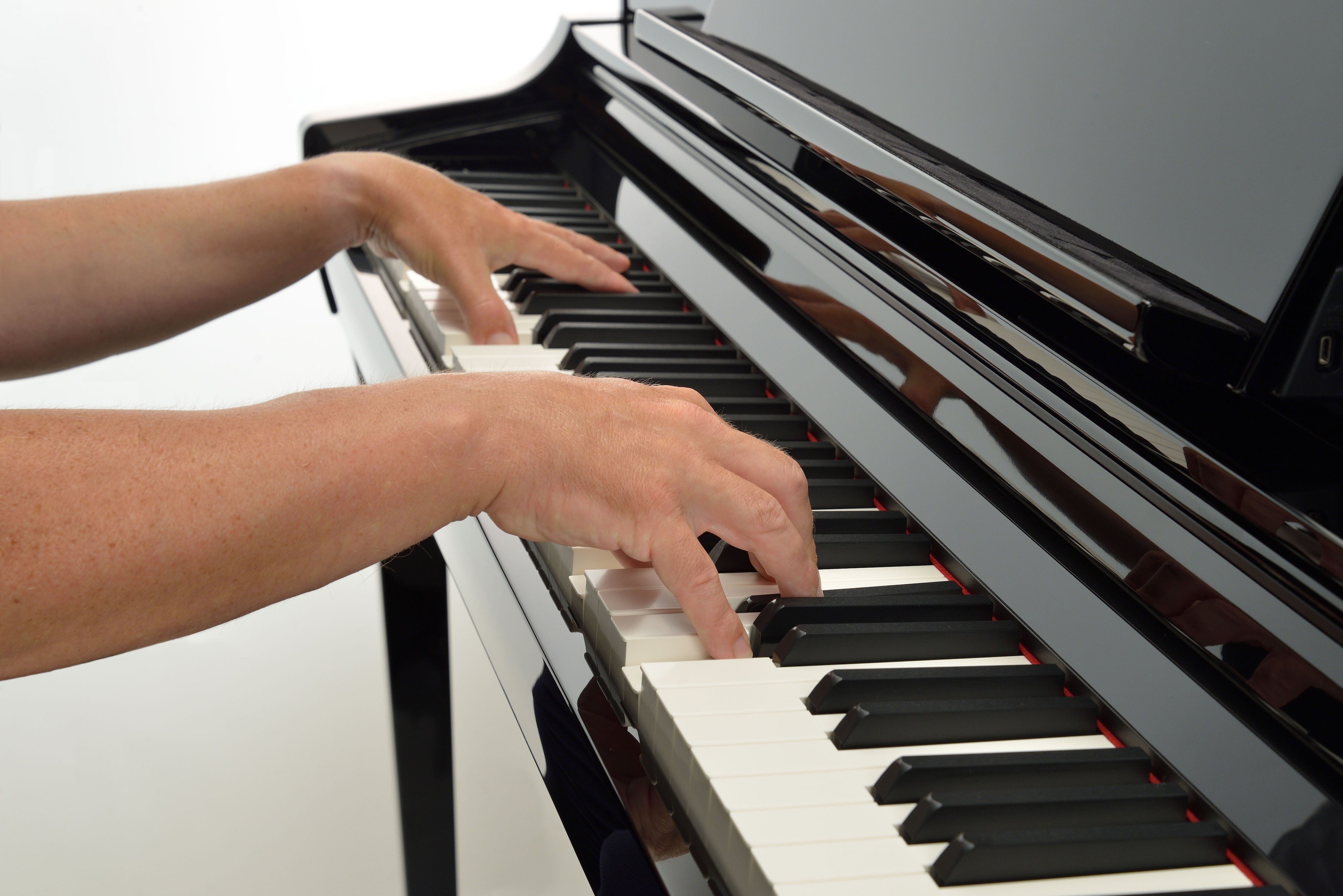 Yamaha CSP-255PE Clavinova Smart Piano Polished Ebony - Fair Deal Music