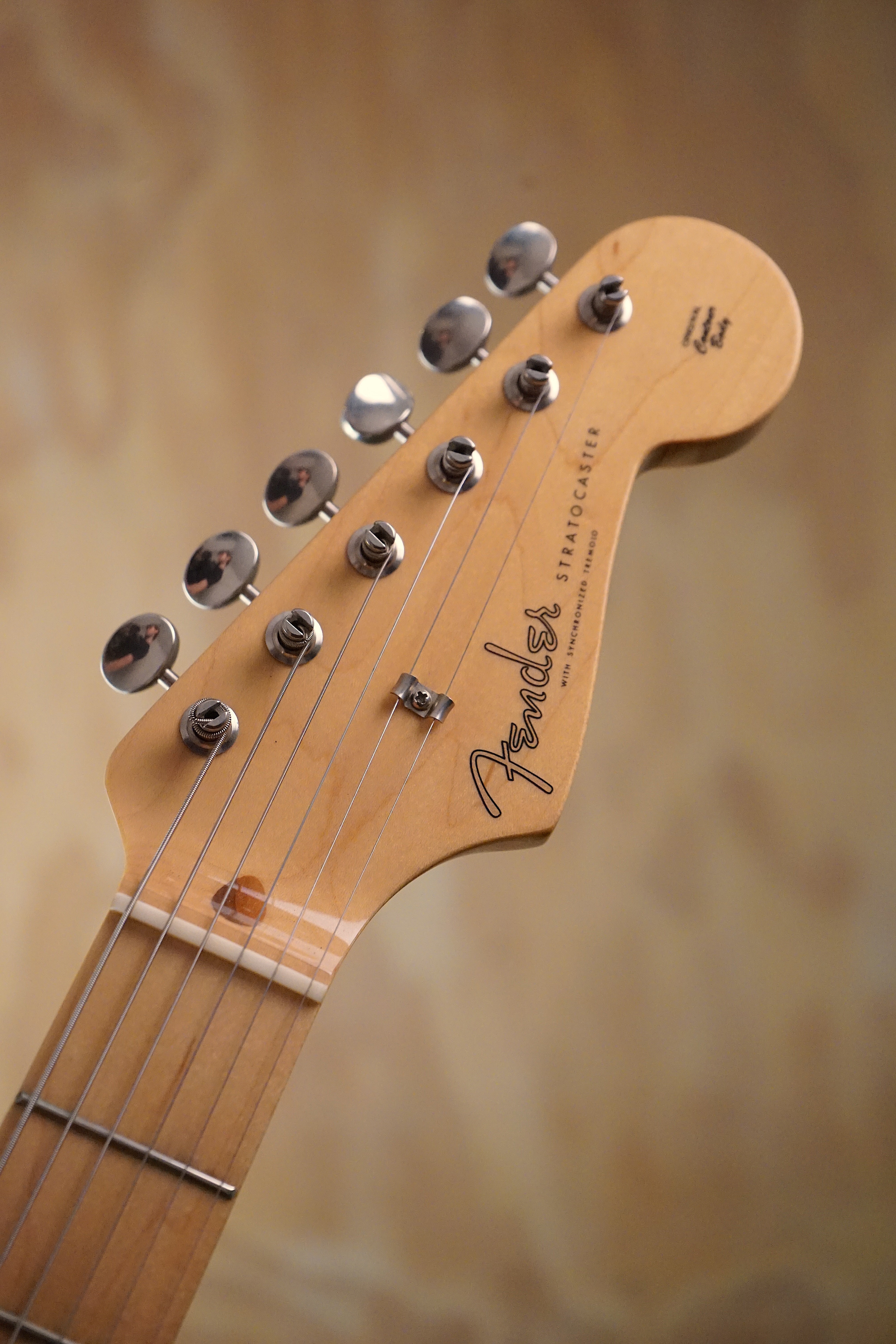 Fender Made in Japan Traditional 50s Stratocaster 2-Color Sunburst, (Used, Comm)