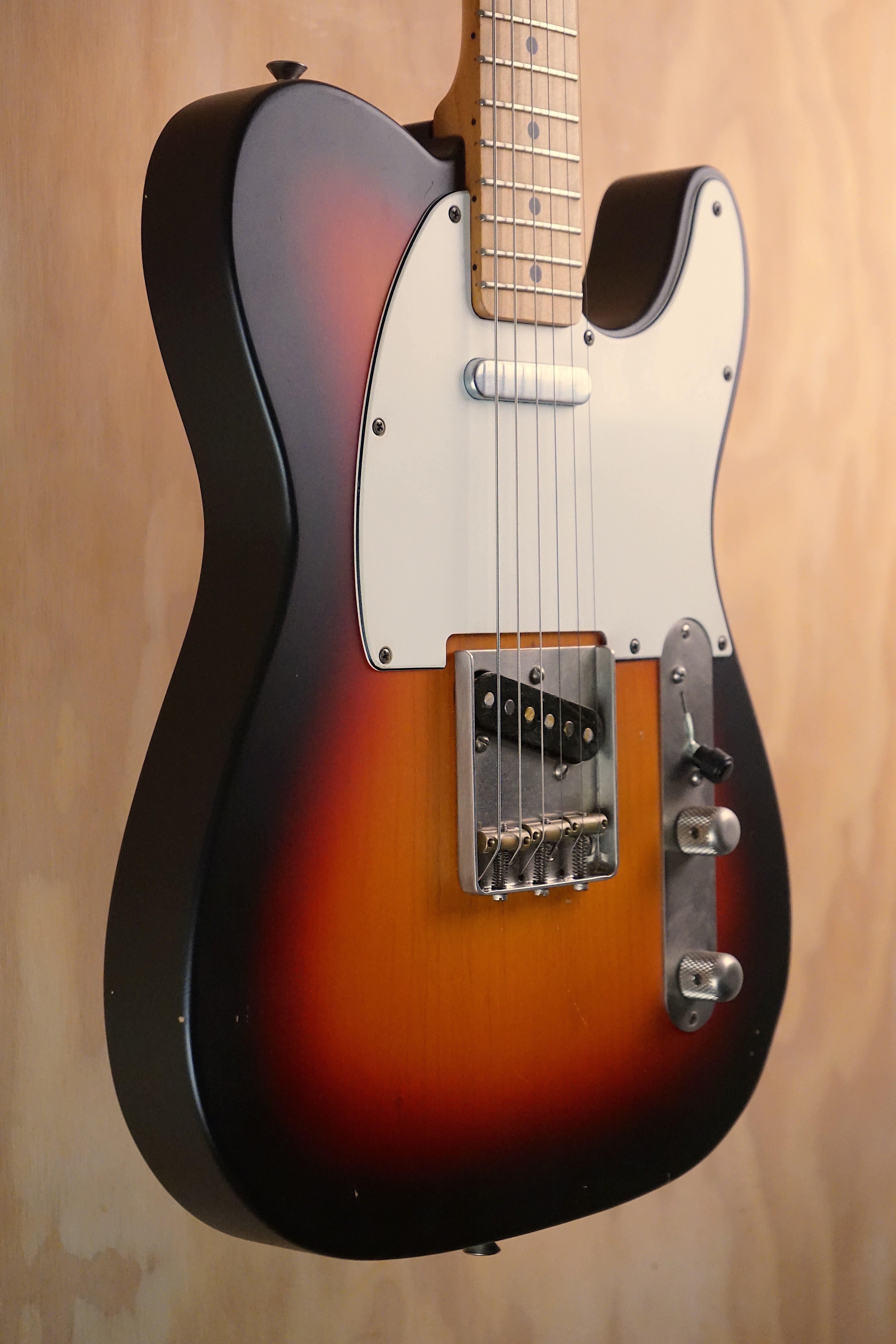 2021 LsL Instruments T-Bone One 3-Colour Sunburst Light Relic, (Used, Comm)