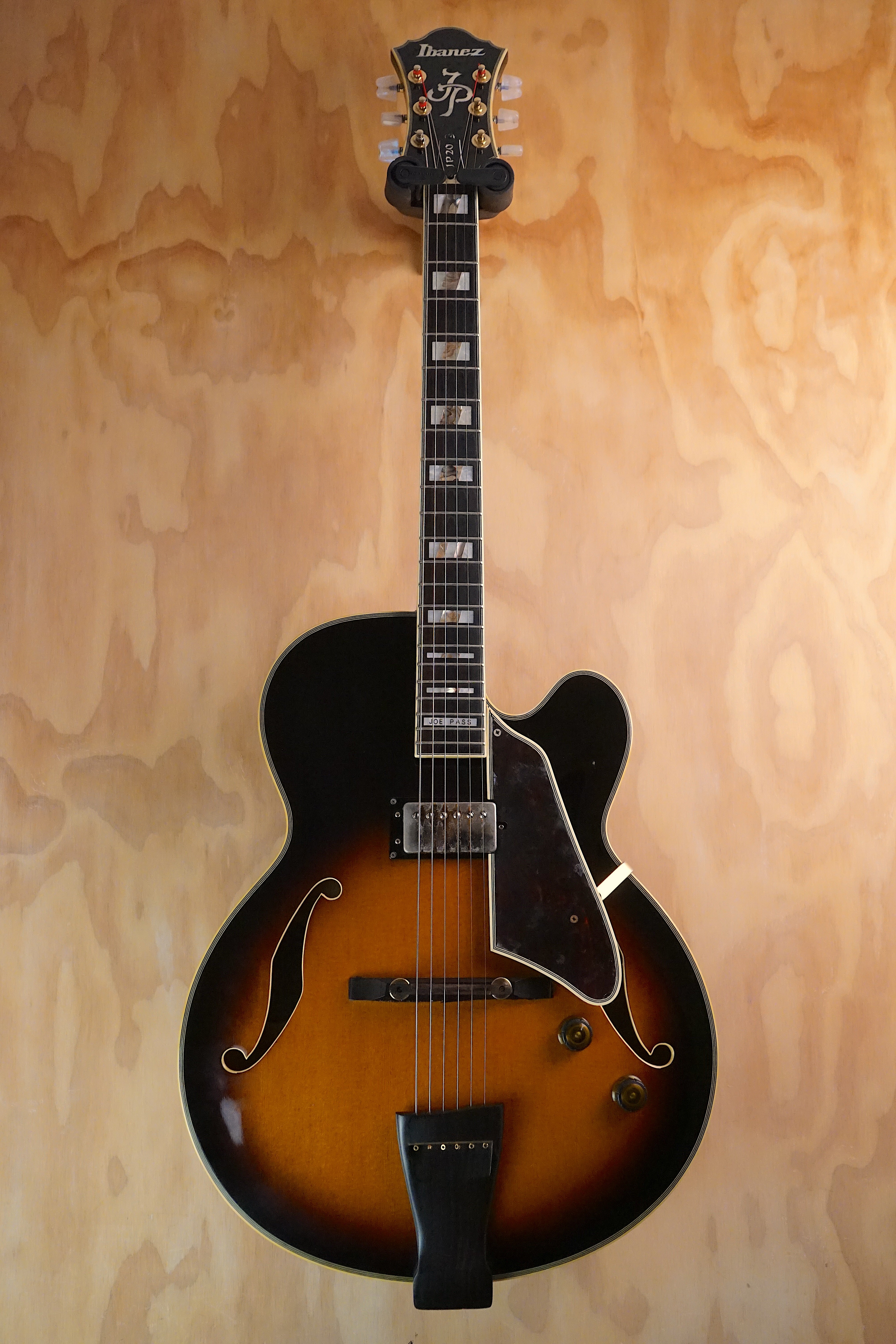 Ibanez JP20 Joe Pass Signature Brown Sunburst, (Used, Comm)