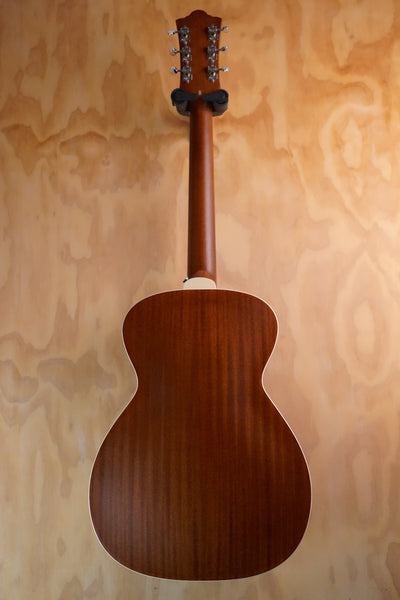 Guild M-240E Troubadour Archback Vintage Sunburst, (Used)