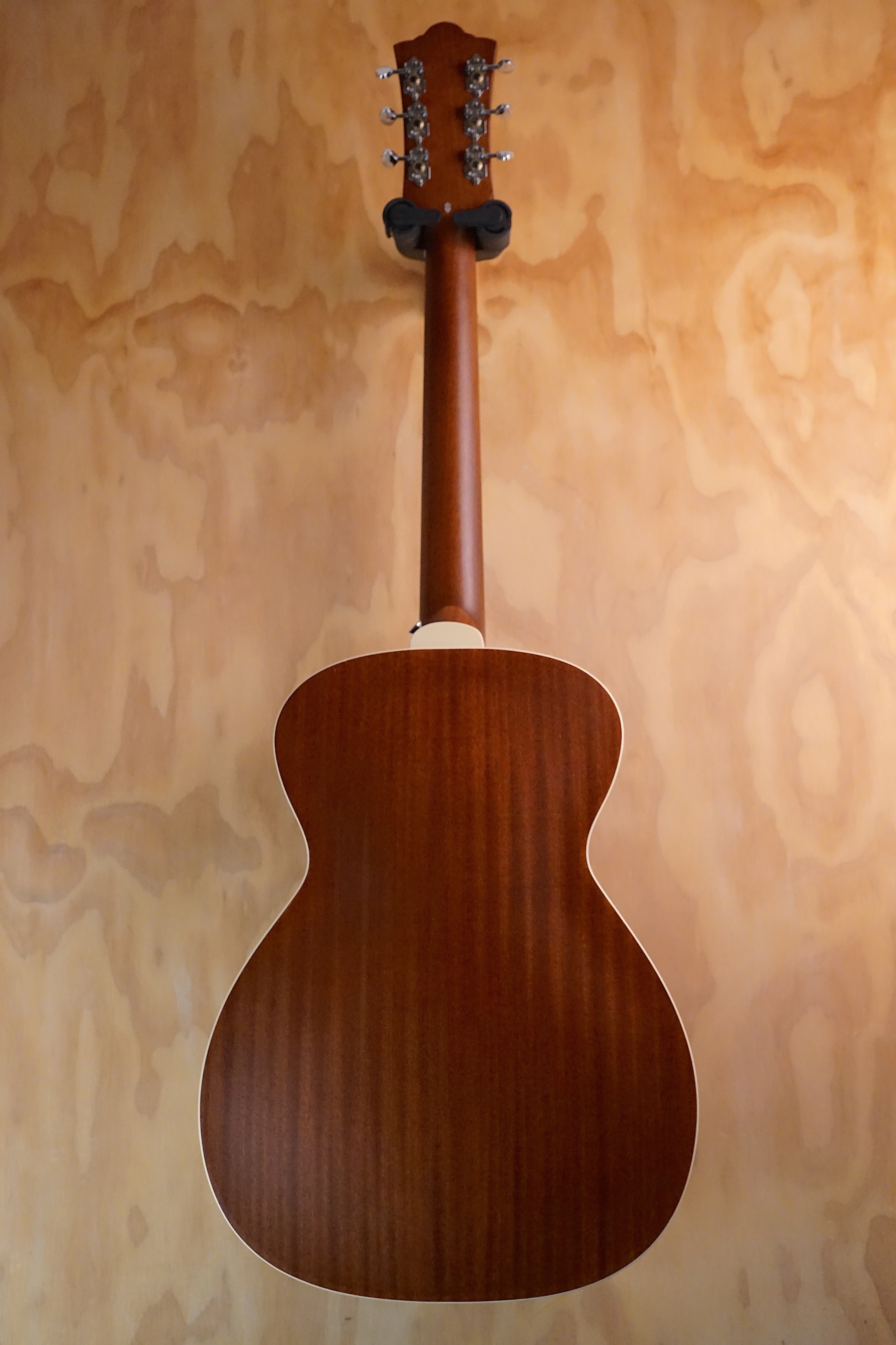 Guild M-240E Troubadour Archback Vintage Sunburst, (Used)
