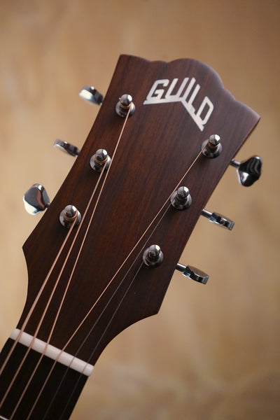 Guild M-240E Troubadour Archback Vintage Sunburst, (Used)