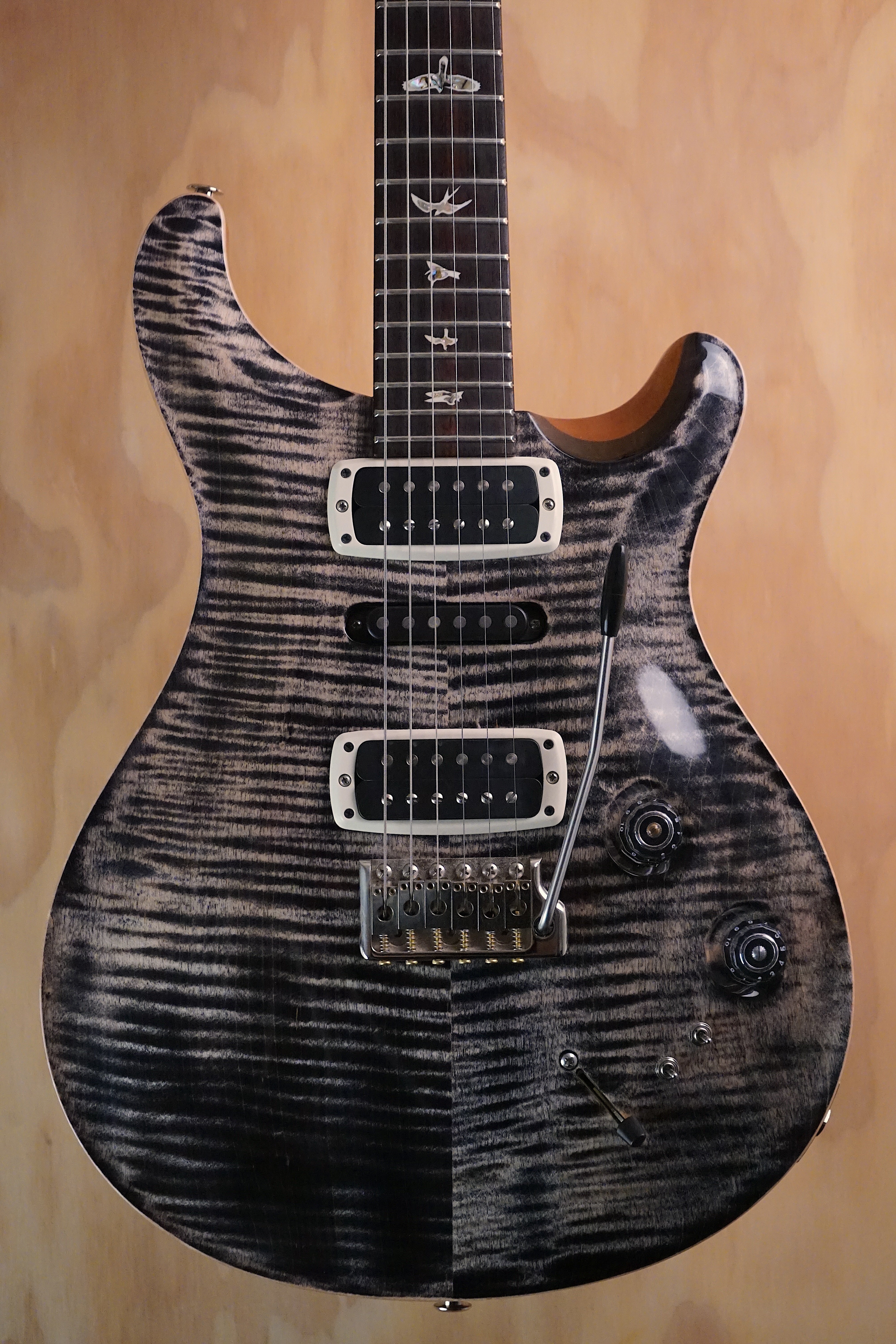 PRS Modern Eagle V Charcoal, (Used)