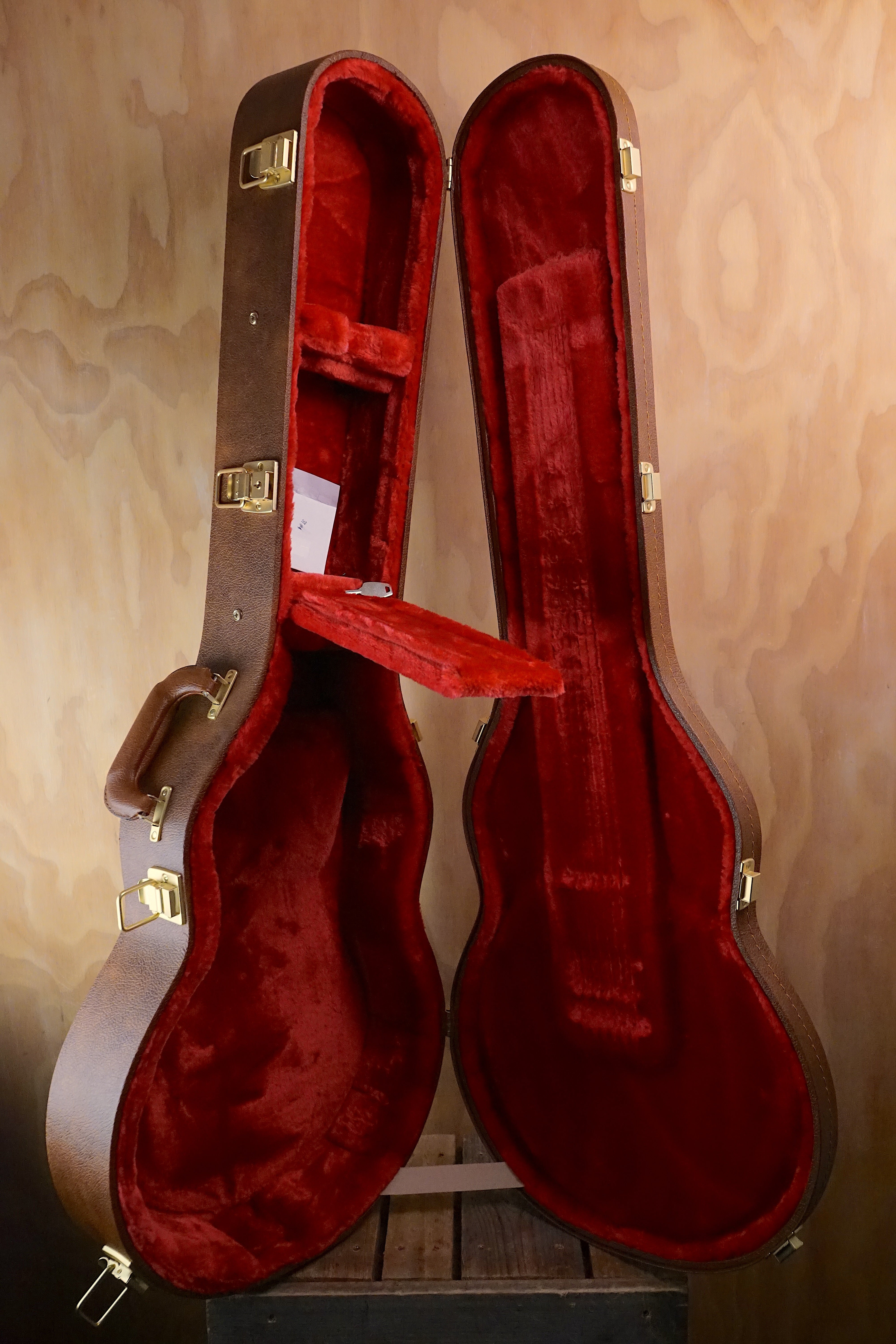Gibson Original Hardshell Case for Les Paul Brown, (Used) - Fair Deal Music