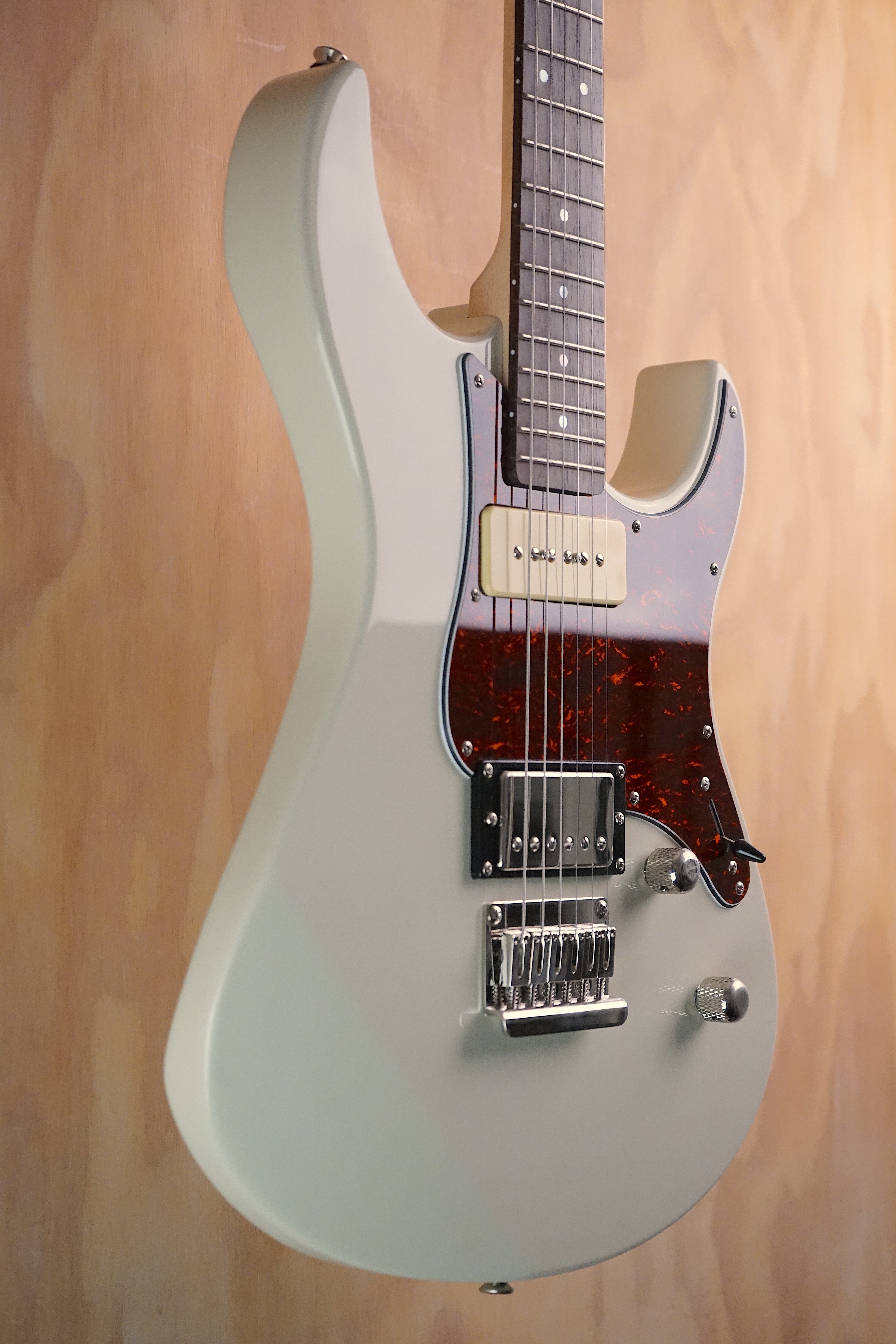 Yamaha PAC311H Pacifica Vintage White, (Used)