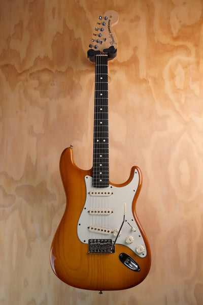 Fender American Performer Stratocaster Honey Burst, (Used)