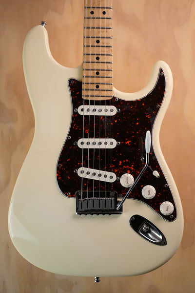 1994 Fender Custom Shop American Classic Stratocaster Olympic White, (Used, Comm)