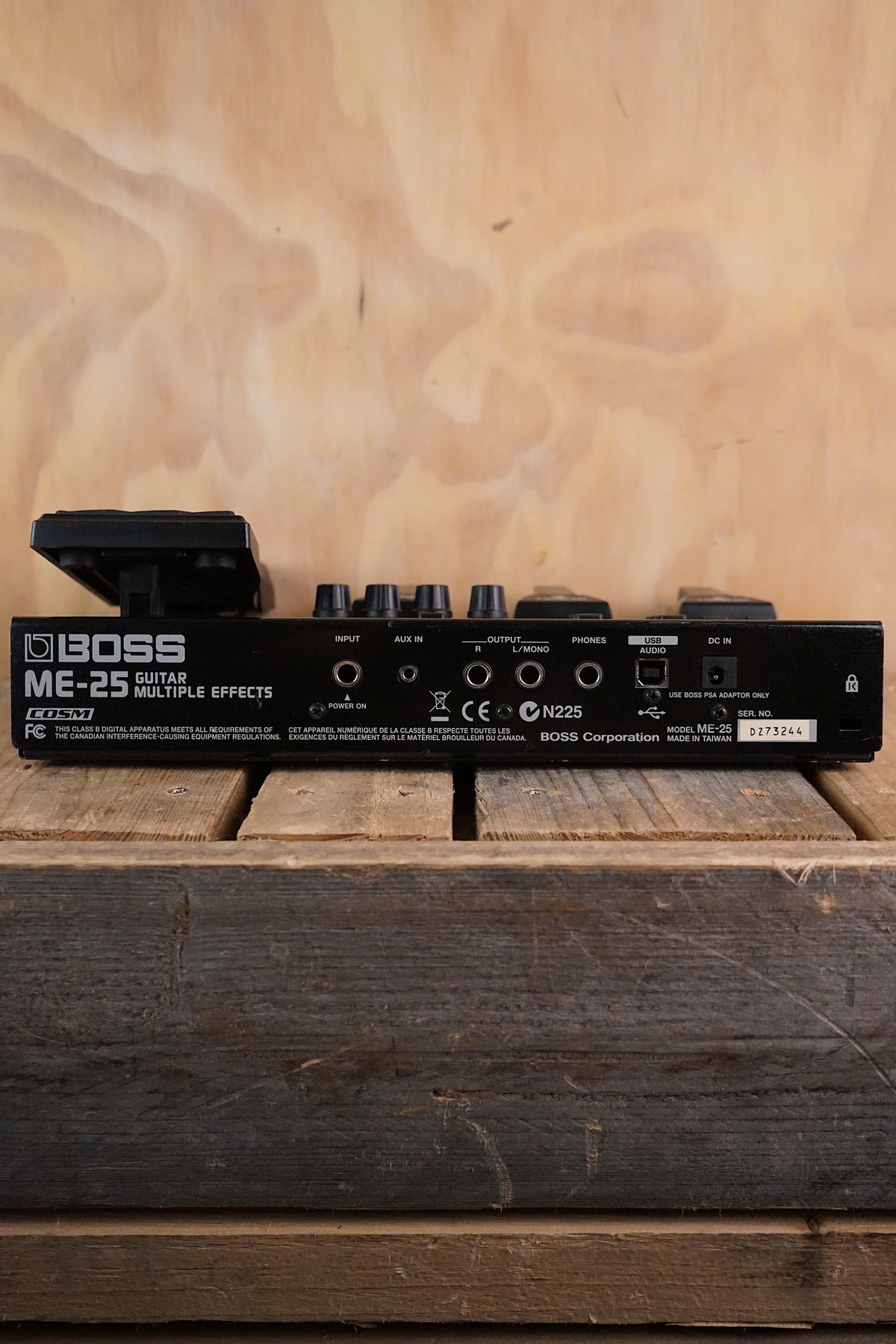 BOSS ME-25 Guitar Multi-Effects Pedal – Used