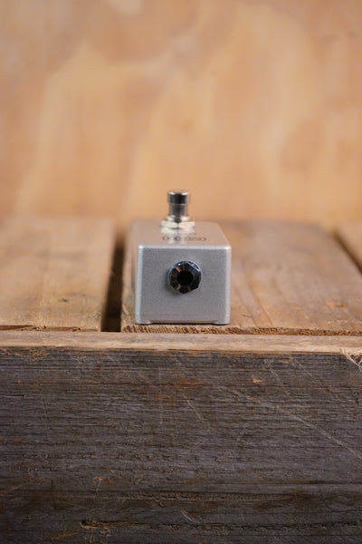 MXR M305 Tremolo Pedal with Tap Pedal – Used - Fair Deal Music