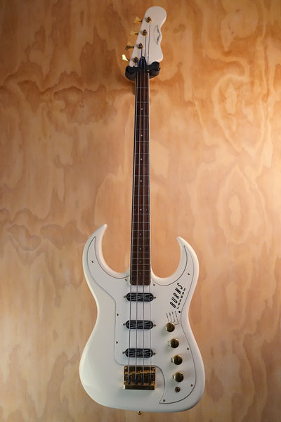 Burns Bison Bass White, (Used)