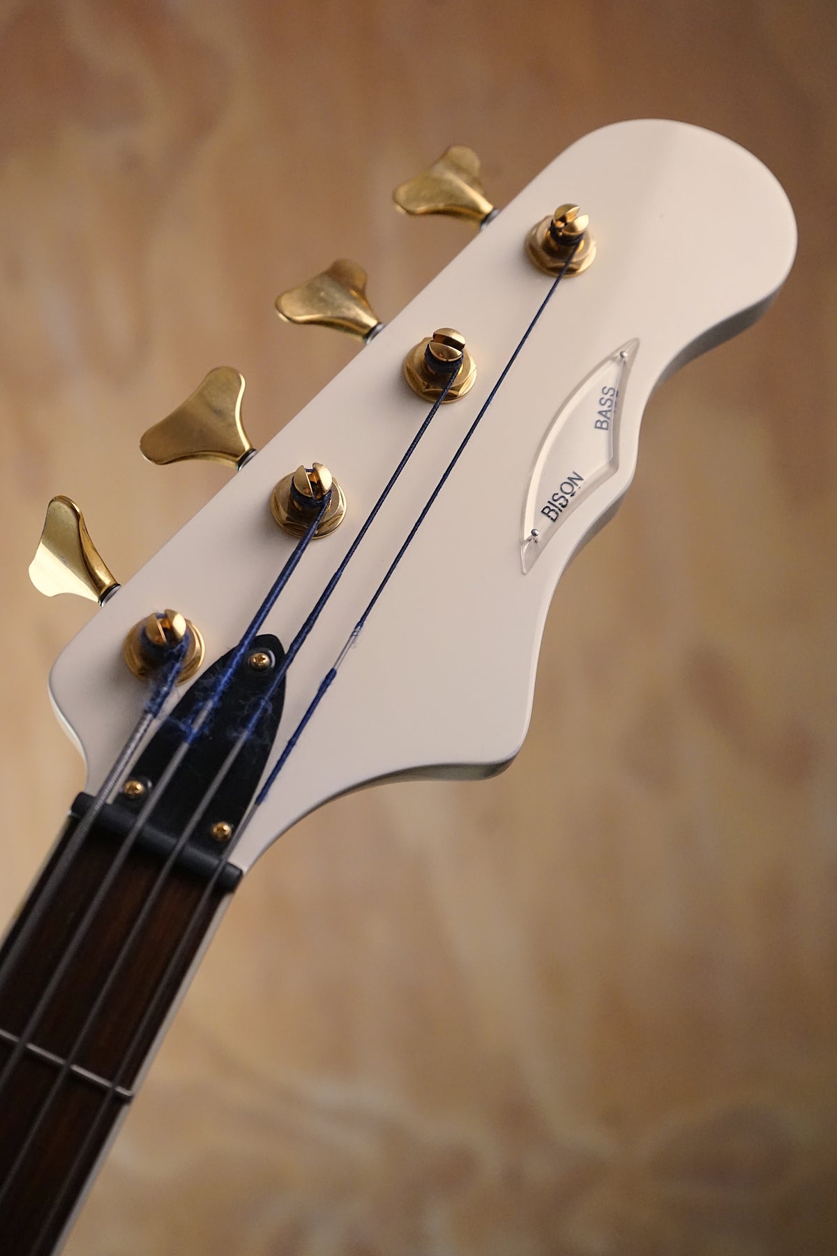 Burns Bison Bass White, (Used)