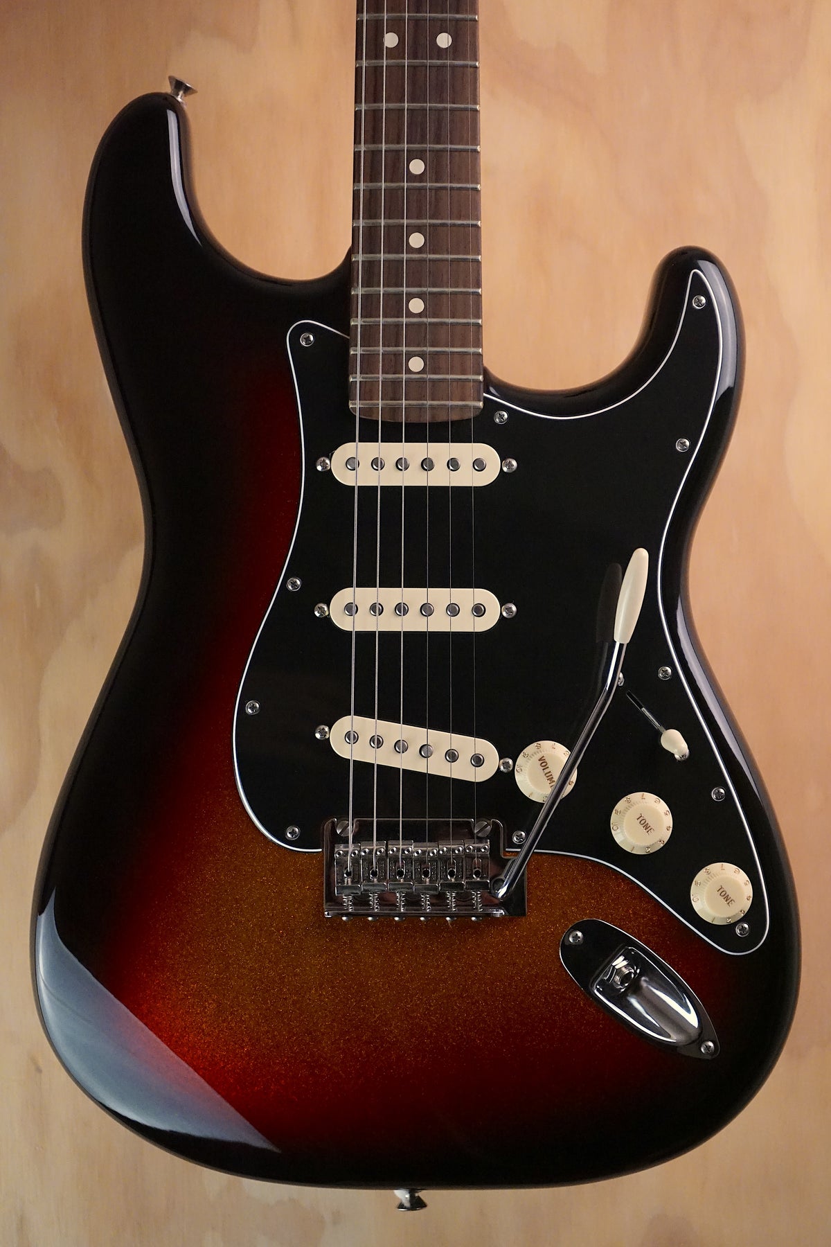 Fender Limited Edition Player II Stratocaster Sparkle 3-Colour Sunburst, (Used)