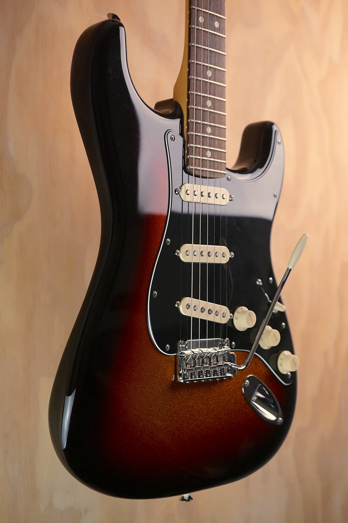 Fender Limited Edition Player II Stratocaster Sparkle 3-Colour Sunburst, (Used)