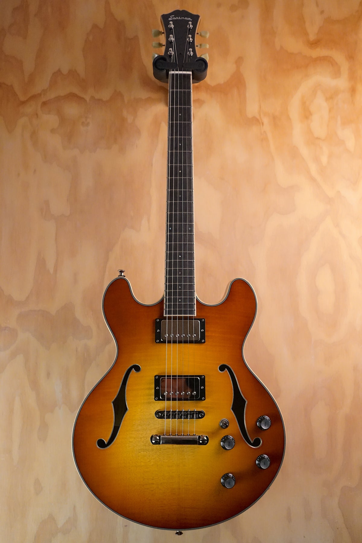 Eastman T185MX Goldburst, (Used)