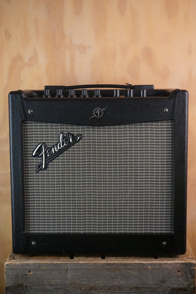 Fender Mustang I 20W Modelling Guitar Combo, (Used)