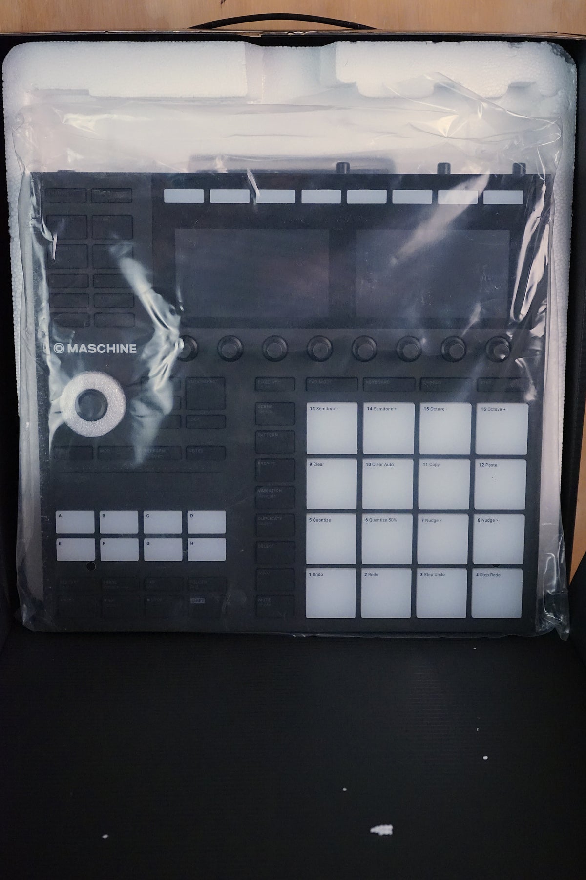 Native Instruments Maschine MK3 Production Controller, (Used) - Fair Deal Music