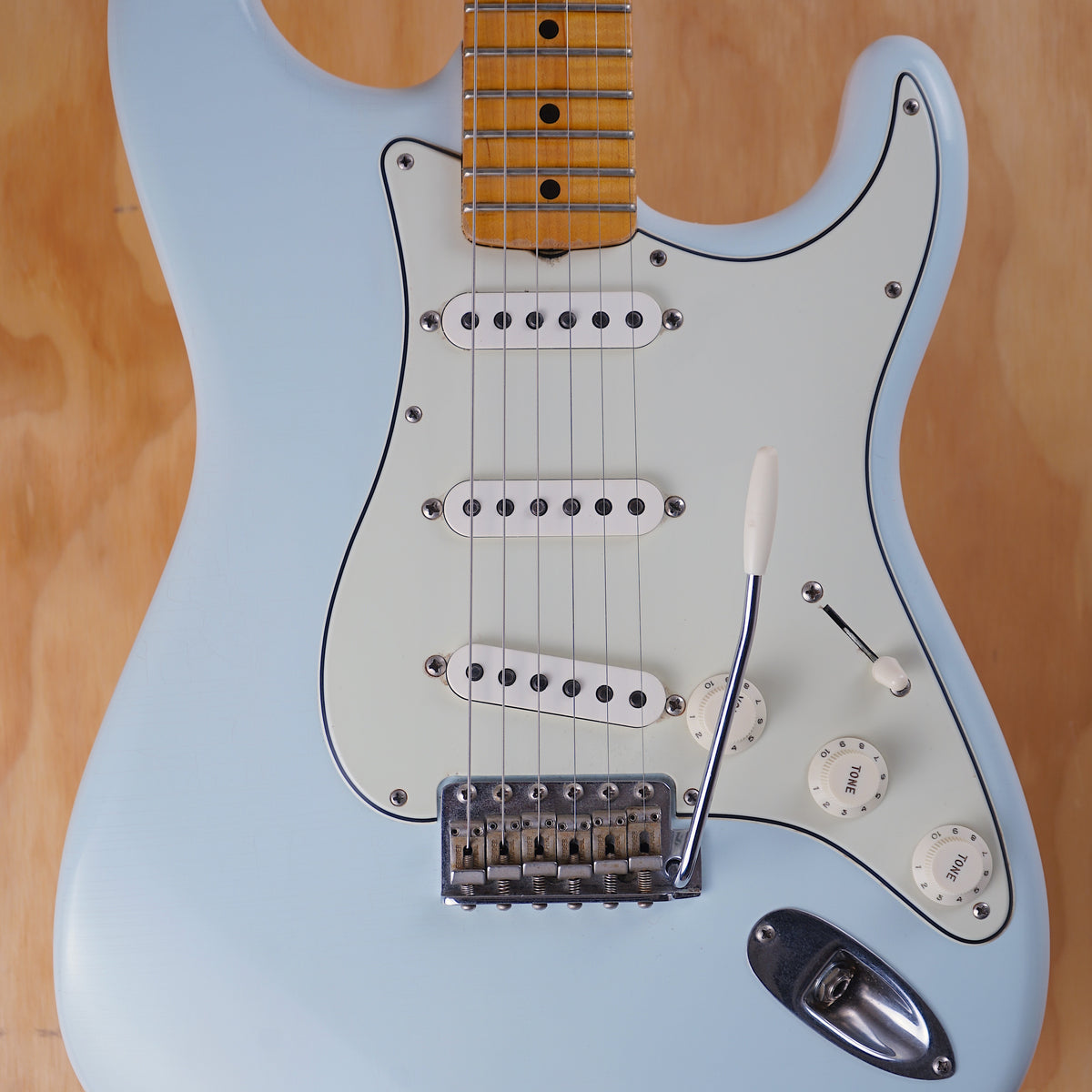 Fender Custom Shop Tomatillo Journeyman Stratocaster in Faded