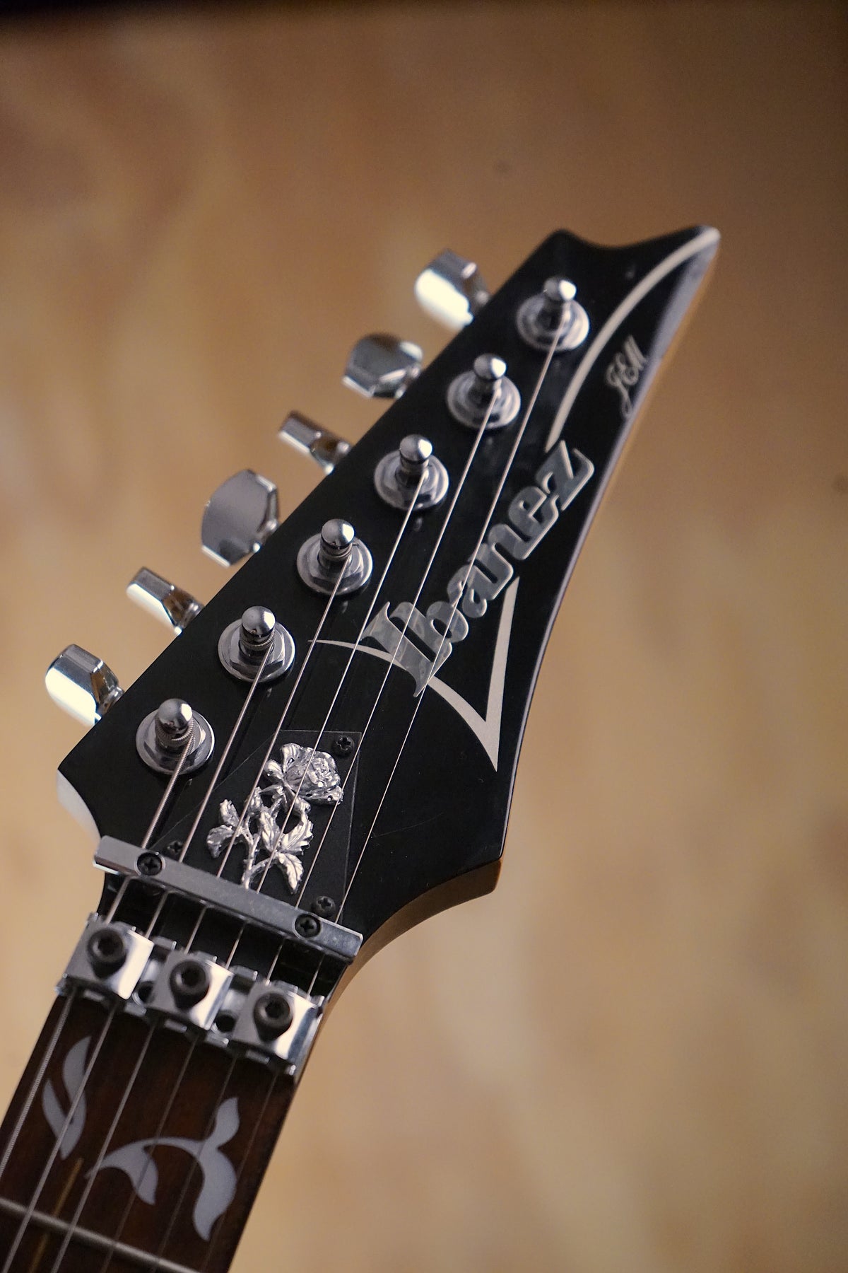 Ibanez JEM77V-BK Steve Vai Signature Black, (Used, Comm)