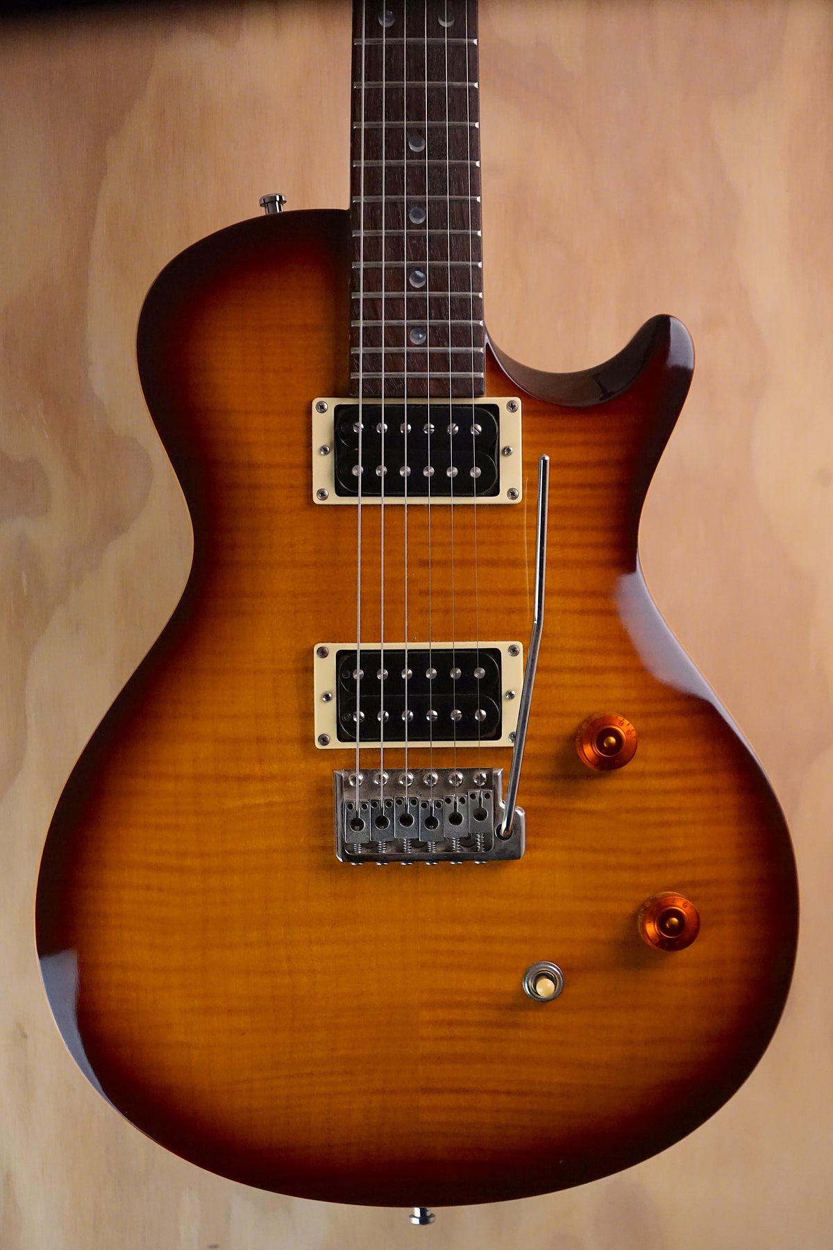 2009 PRS SE Singlecut Trem Tobacco Sunburst, (Used)