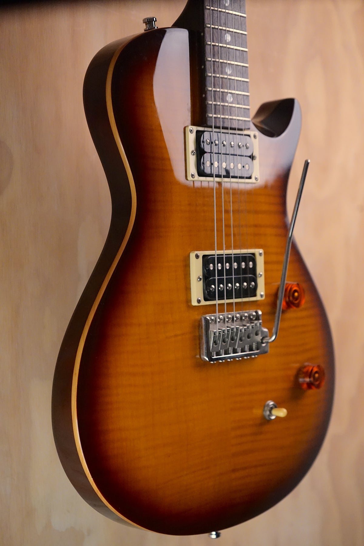 2009 PRS SE Singlecut Trem Tobacco Sunburst, (Used)