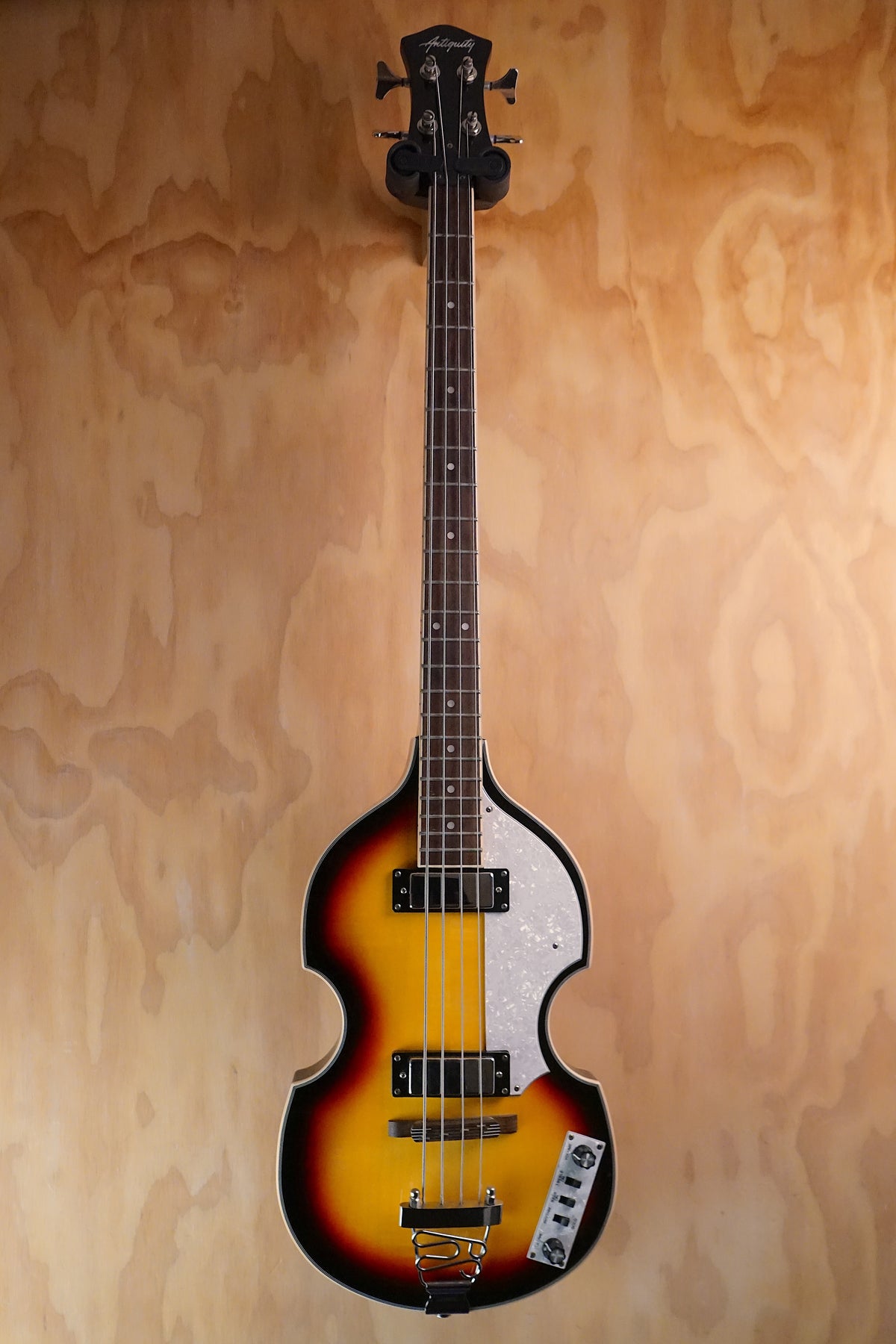 Antiquity Legends VB-MC1-SB Sunburst Bass Guitar, (Used)