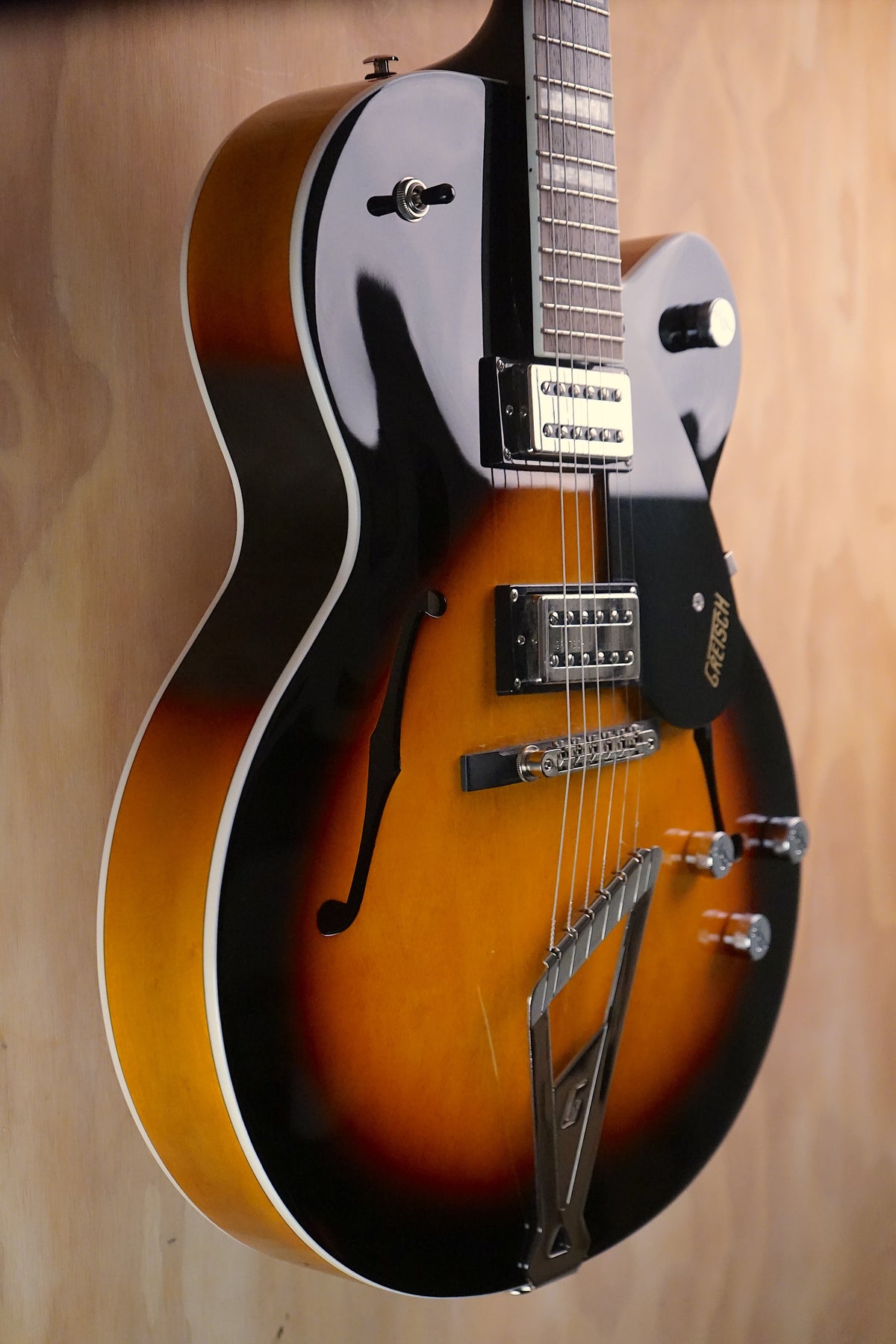 Gretsch G2420 Streamliner Hollow Body Aged Brooklyn Burst, (Used)