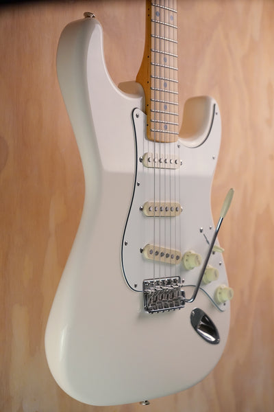 Fender MIJ JV Modified '60s Stratocaster Olympic White, (Used)