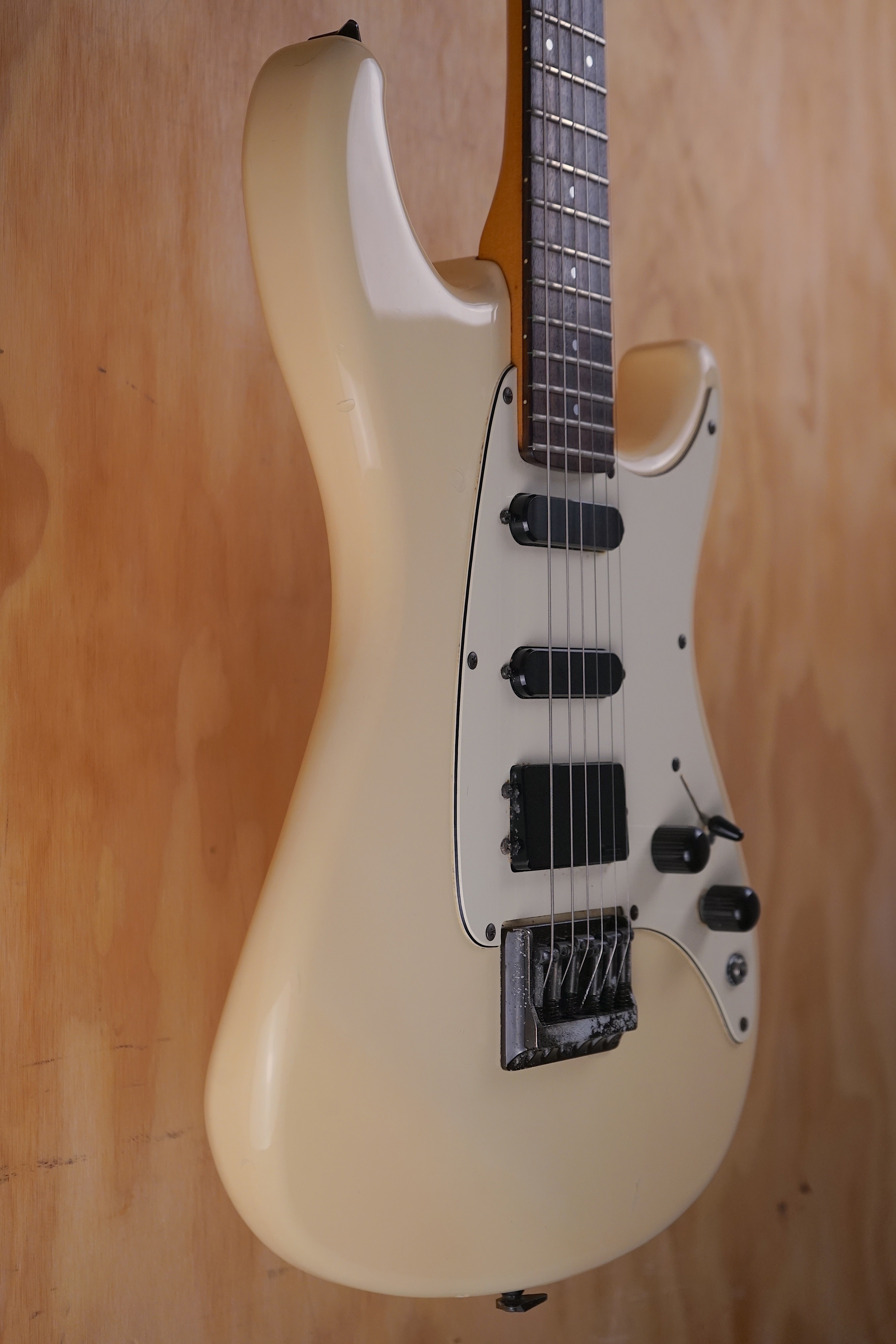 Ibanez Roadstar II RG200 in White Electric Guitar, (Used) - Fair Deal Music
